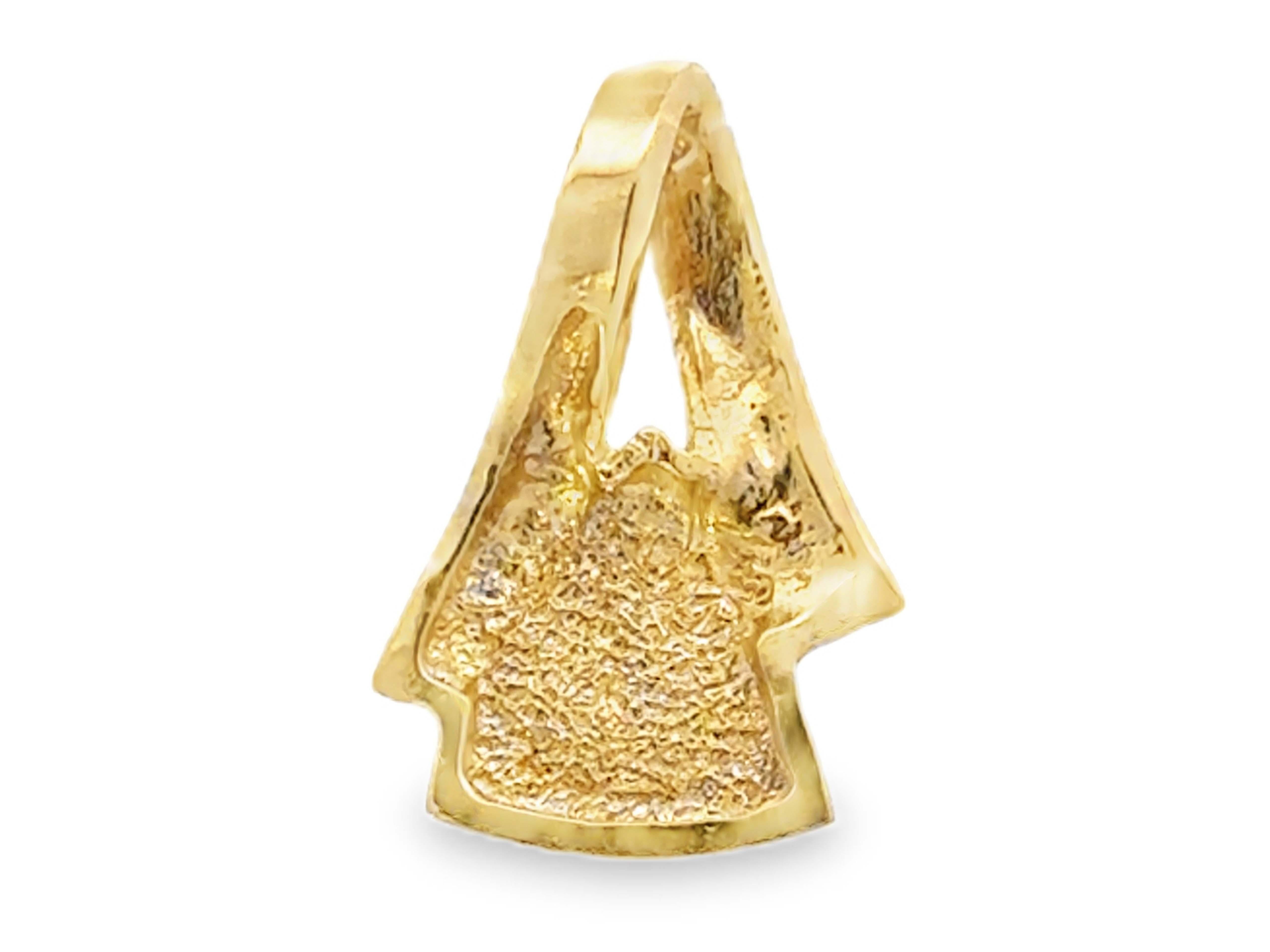Pendentif triangulaire incrusté d'opales en or jaune 14 carats en vente 2