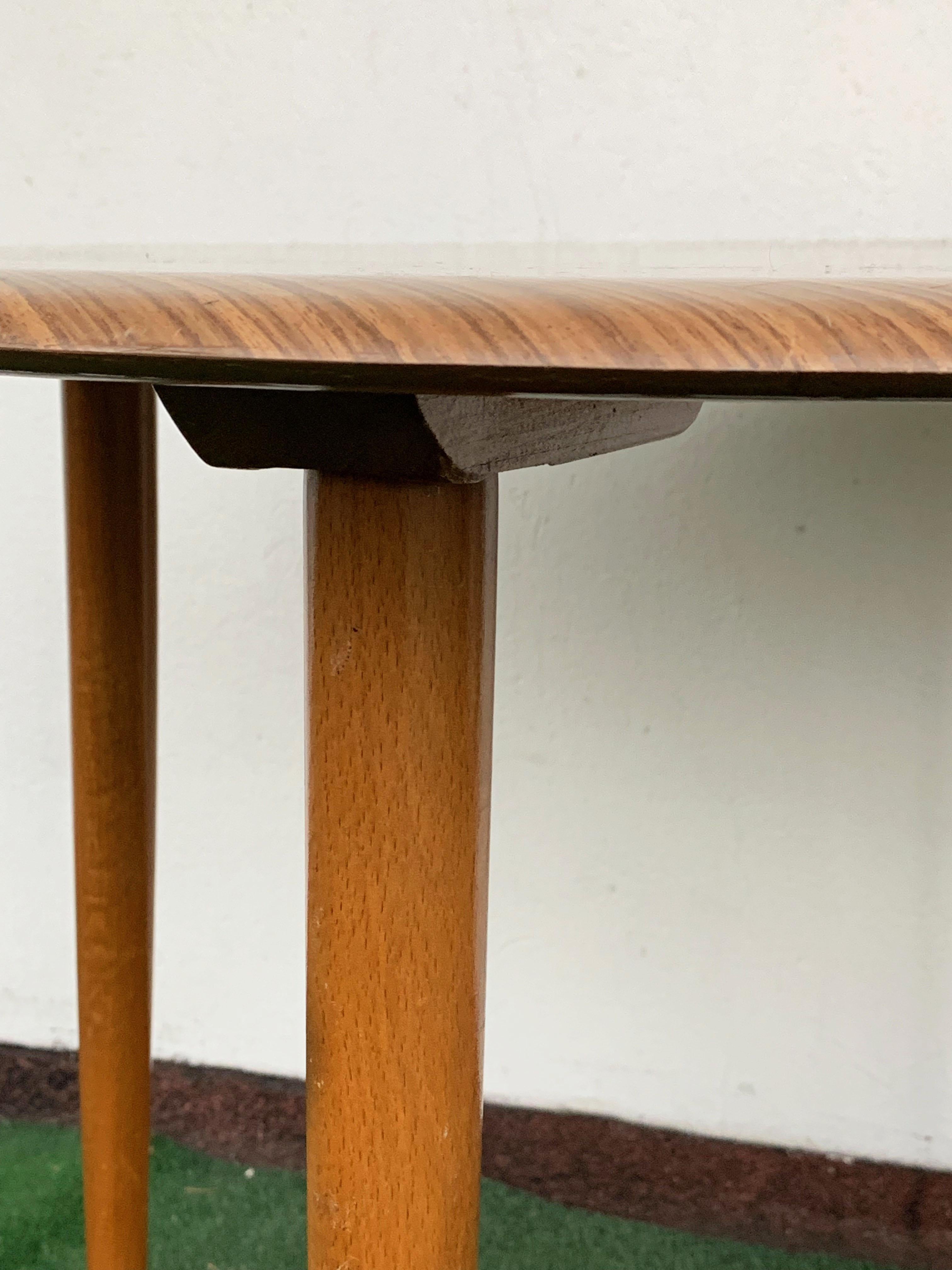 Opal Kleinmöbel Midcentury Resin and Wood German Round Coffee Table, 1960s 4