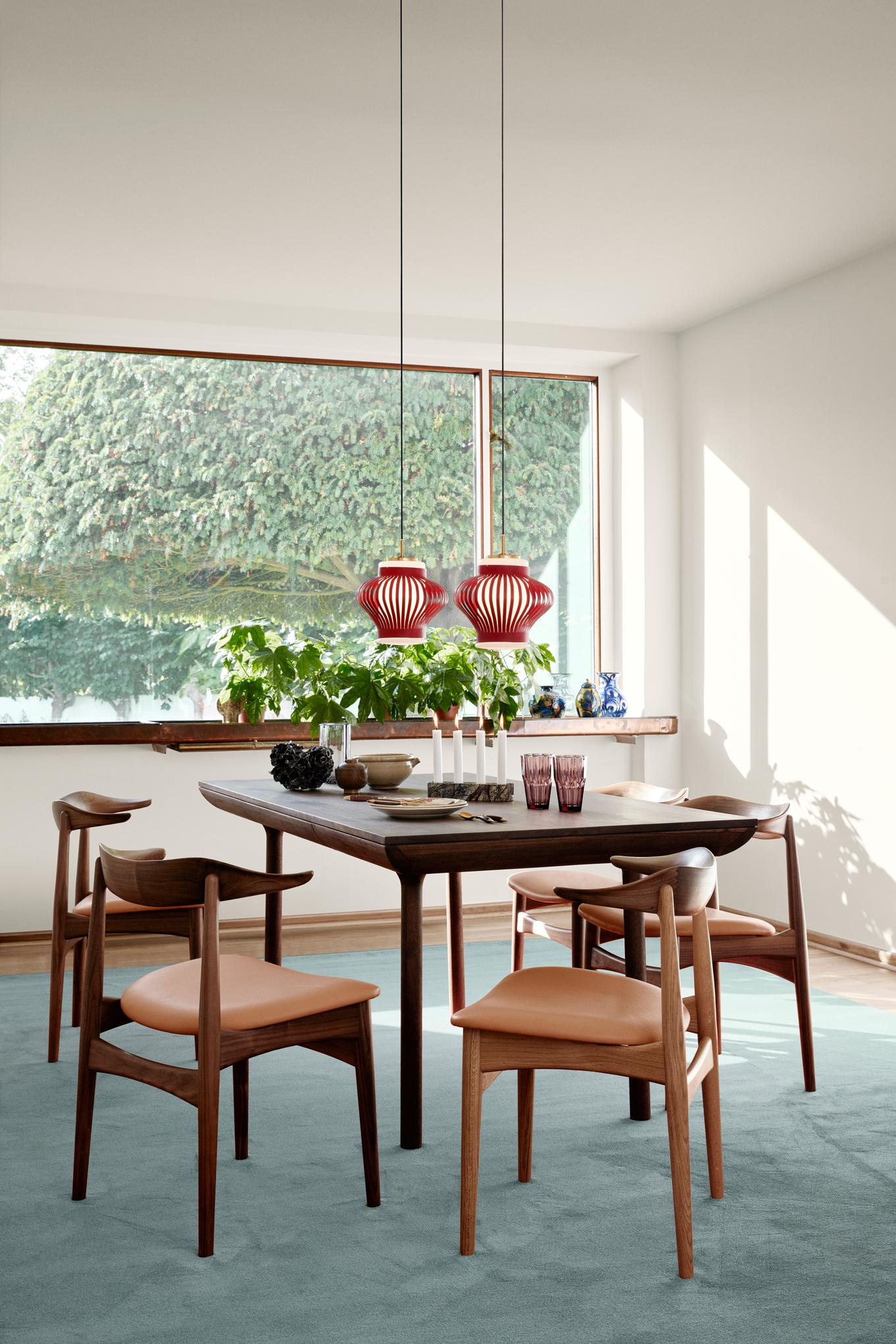 Postmoderne Lampe à suspension Lamella jaune en opale lumineuse de Warm Nordic en vente