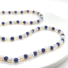 Collier de perles d'opale, de lapis-lazuli et de cristal de roche avec fermoir en diamant