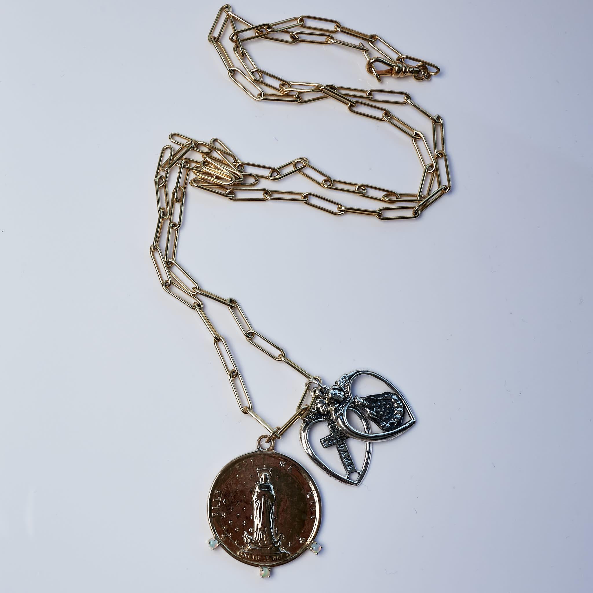 J Dauphin, collier à chaîne épaisse Saint Sacré-Cœur, médaille d'opale en vente 1