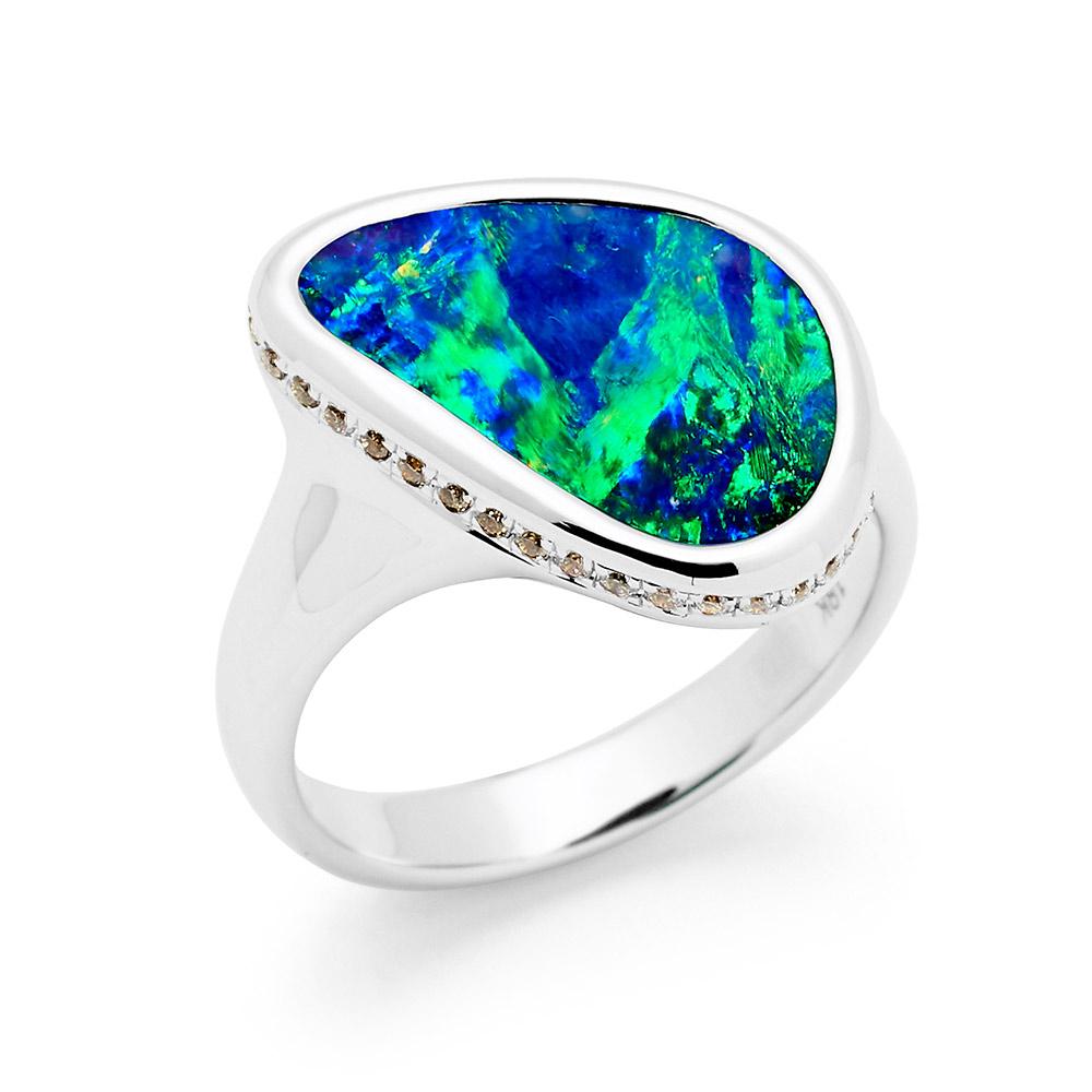 Natürlicher australischer Natur 4,80 Karat  Boulder-Opal und Diamant-Cocktailring aus 18K Weißgold (Zeitgenössisch) im Angebot