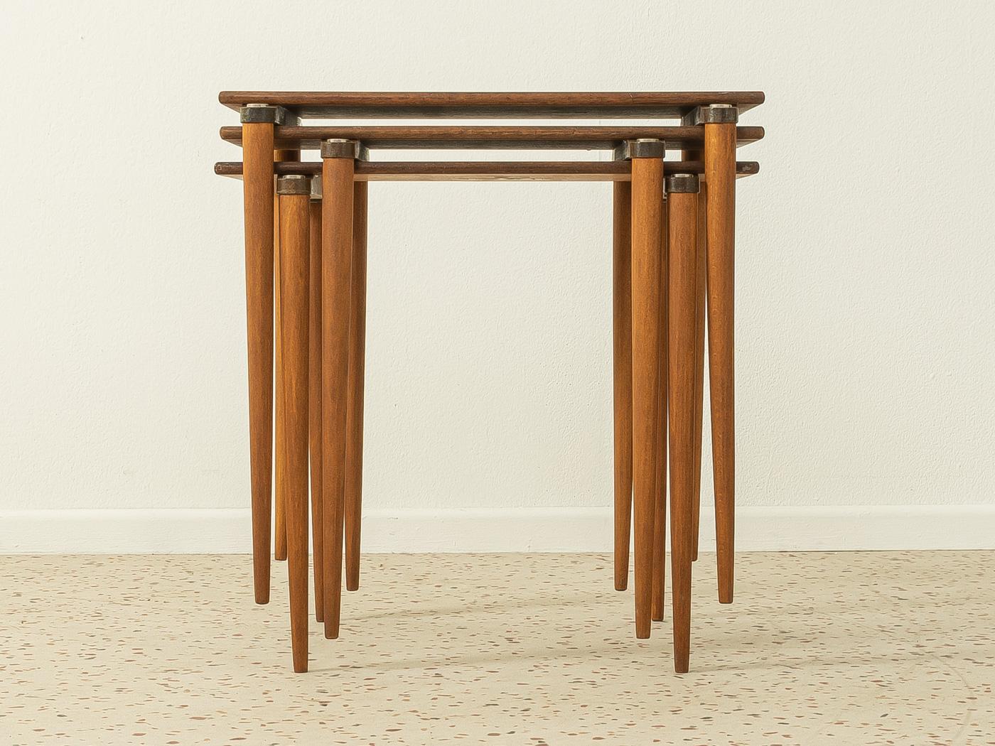 Mid-Century Modern Tables gigognes Opal Möbel en noyer, années 1960, fabriquées en Allemagne en vente