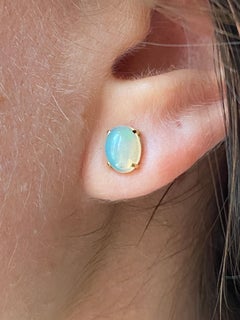 Opal 18K Yellow Gold Surrealist Unisex Single Surrealist Earring