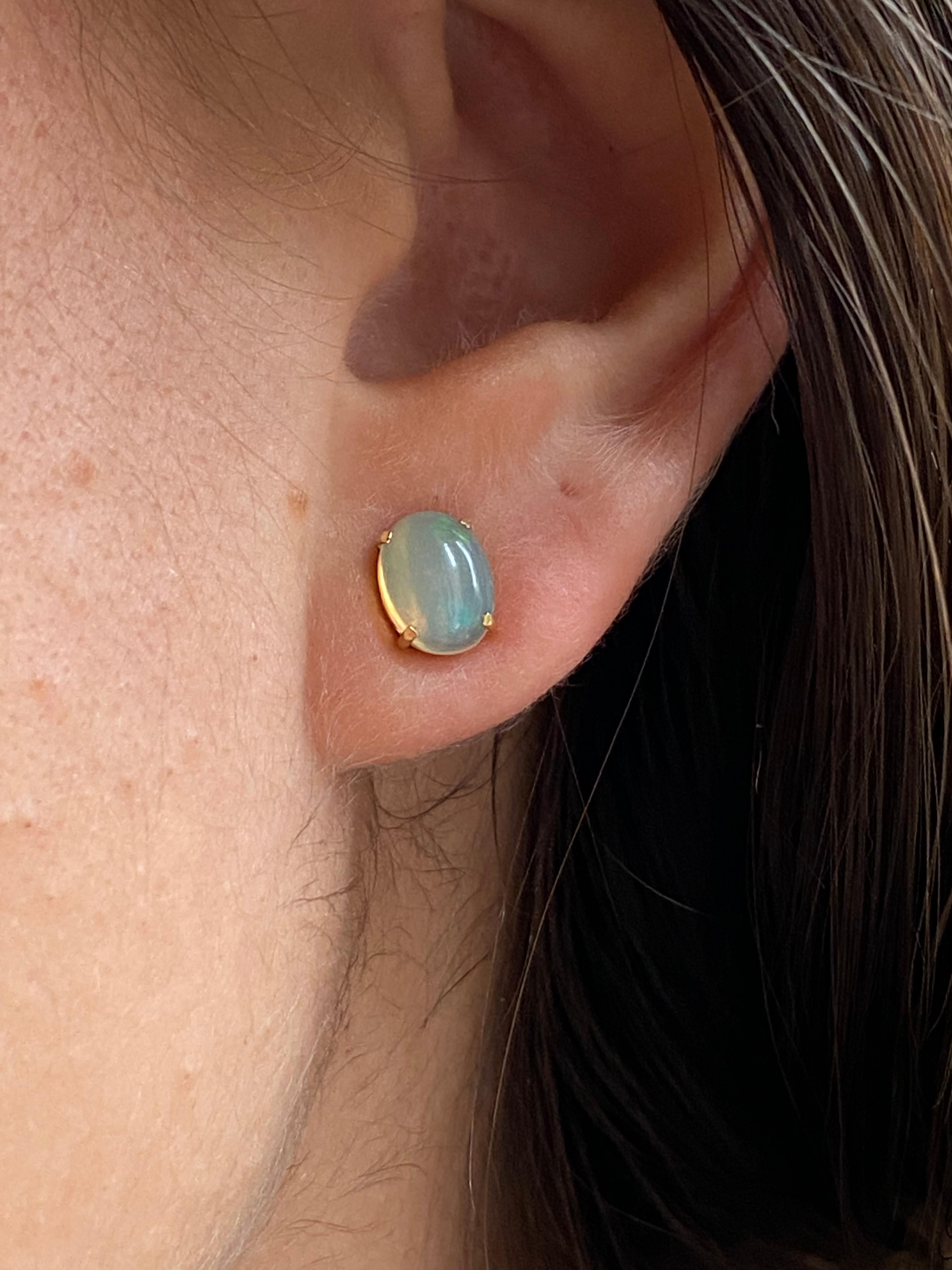 Modern Opal 18K Yellow Gold Surrealist Unisex Single Surrealist Earring For Sale