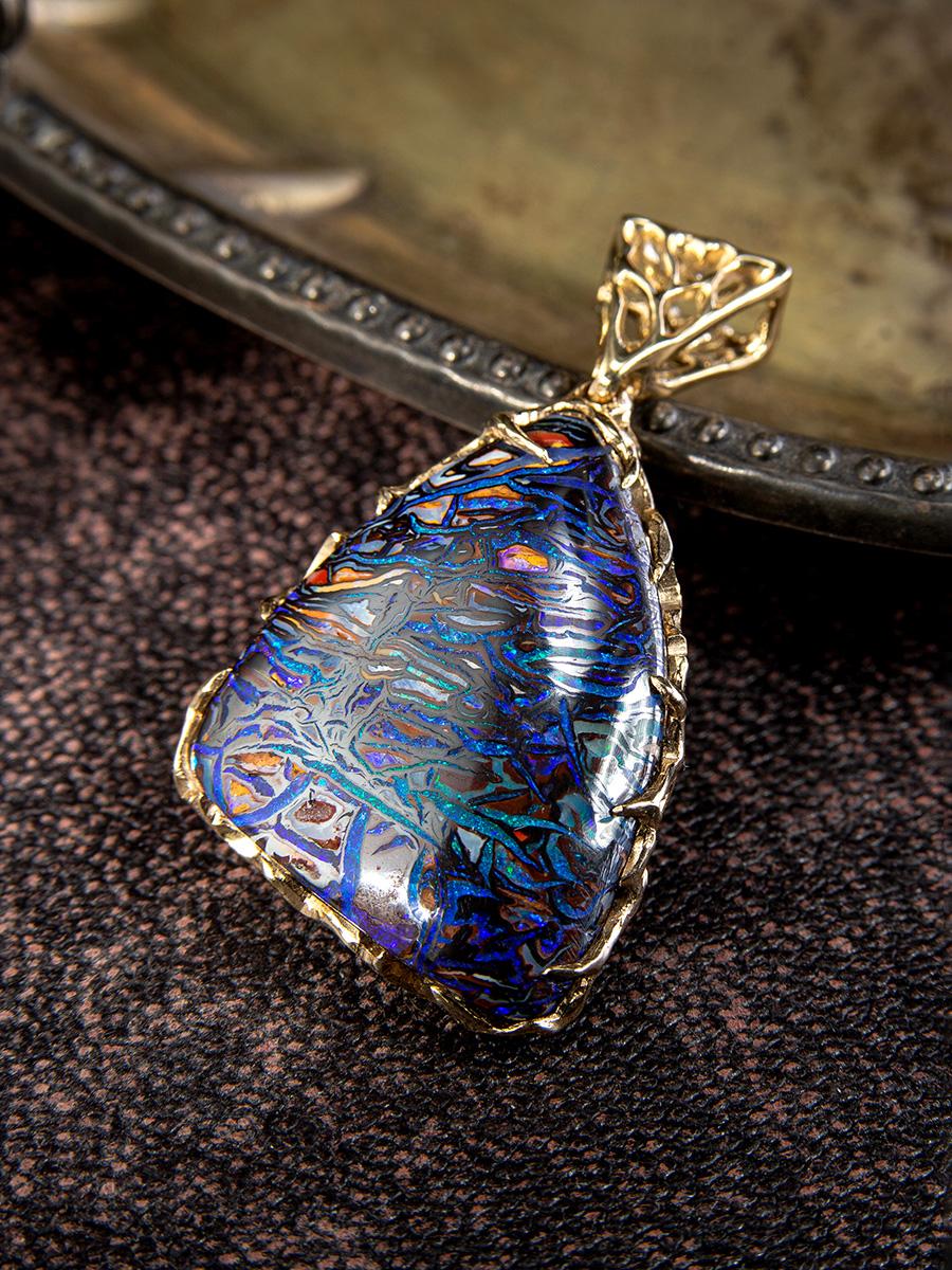 Collier unisexe style Lord of the Rings avec pendentif en or et opale  en vente 9