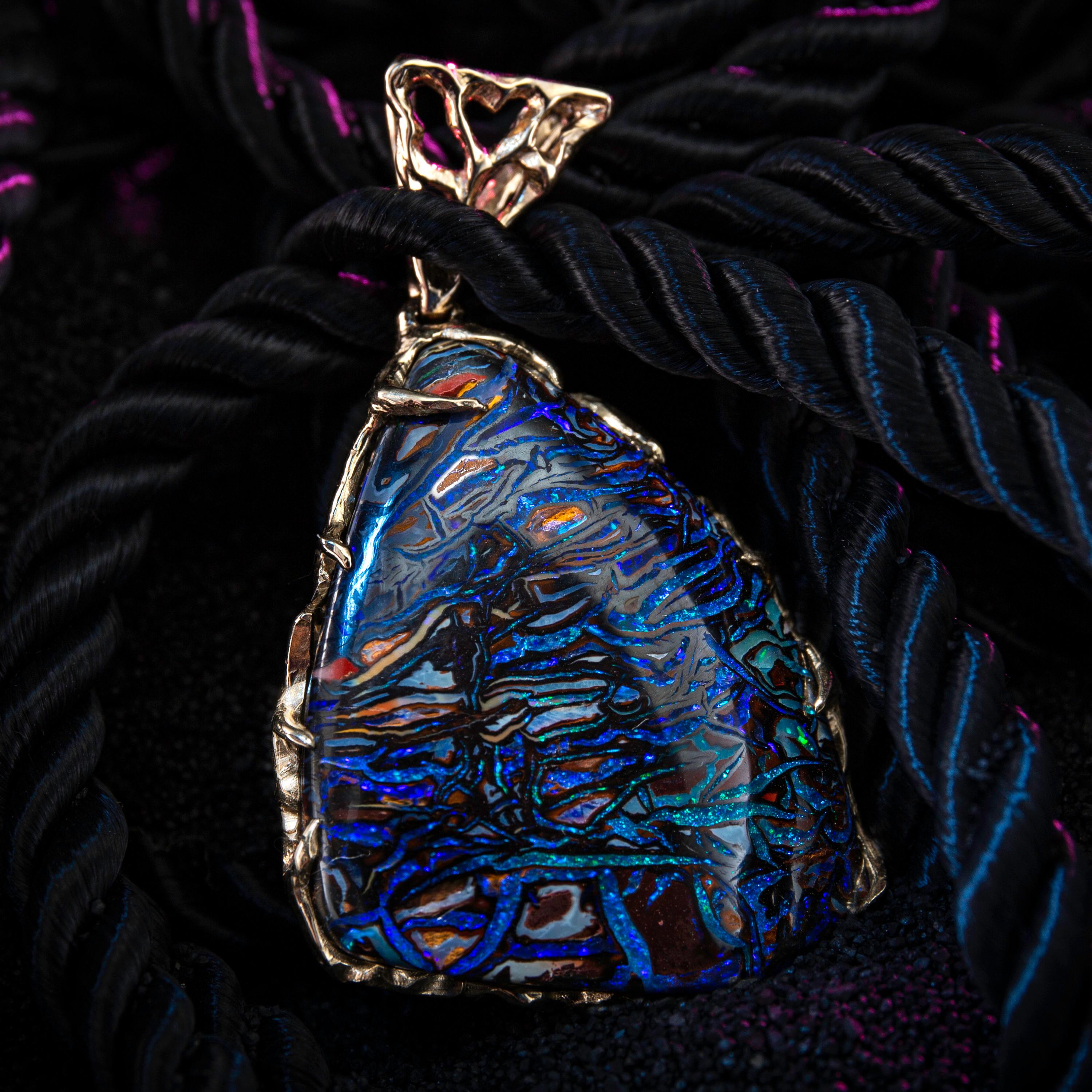 Opal necklace gold Unisex pendant Lord of the Rings style gift special person For Sale 2