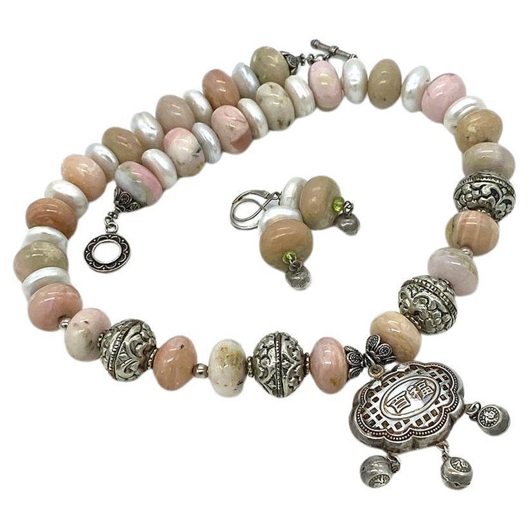 Demi-parure in opale, perle e argento fino in vendita su 1stDibs