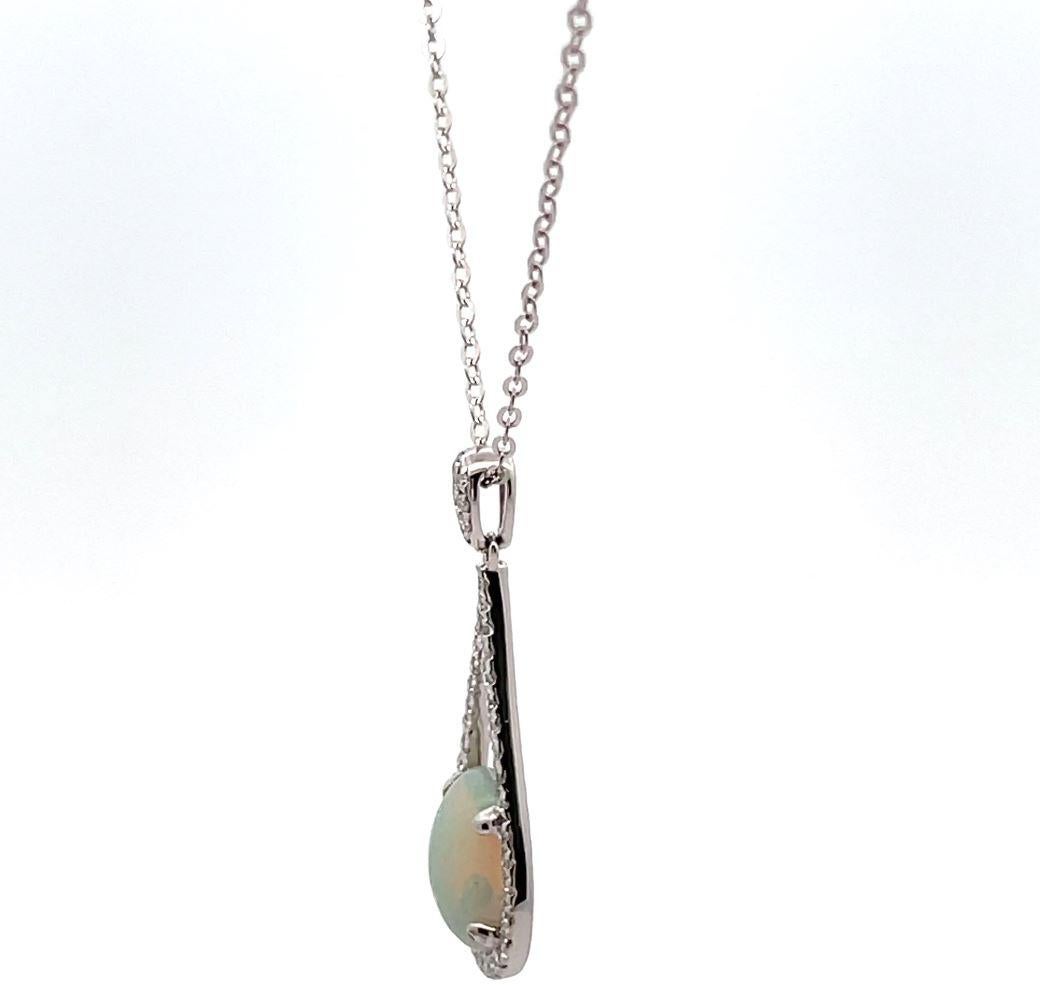 Opal-Anhänger-Halskette, verstellbare Länge in 14K Weißgold mit Karabinerverschluss im Angebot 2