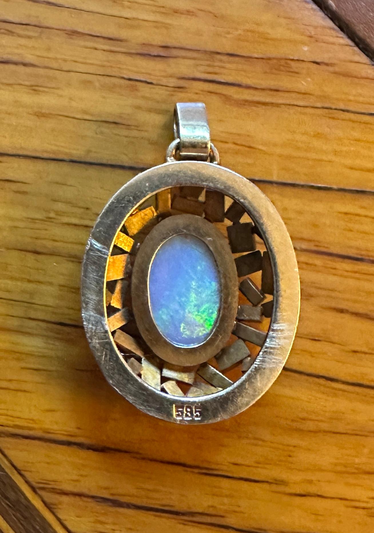 Opal Pendant Necklace Green Blue Red Yellow Fire 14 Karat Gold Antique Retro In Excellent Condition For Sale In New York, NY