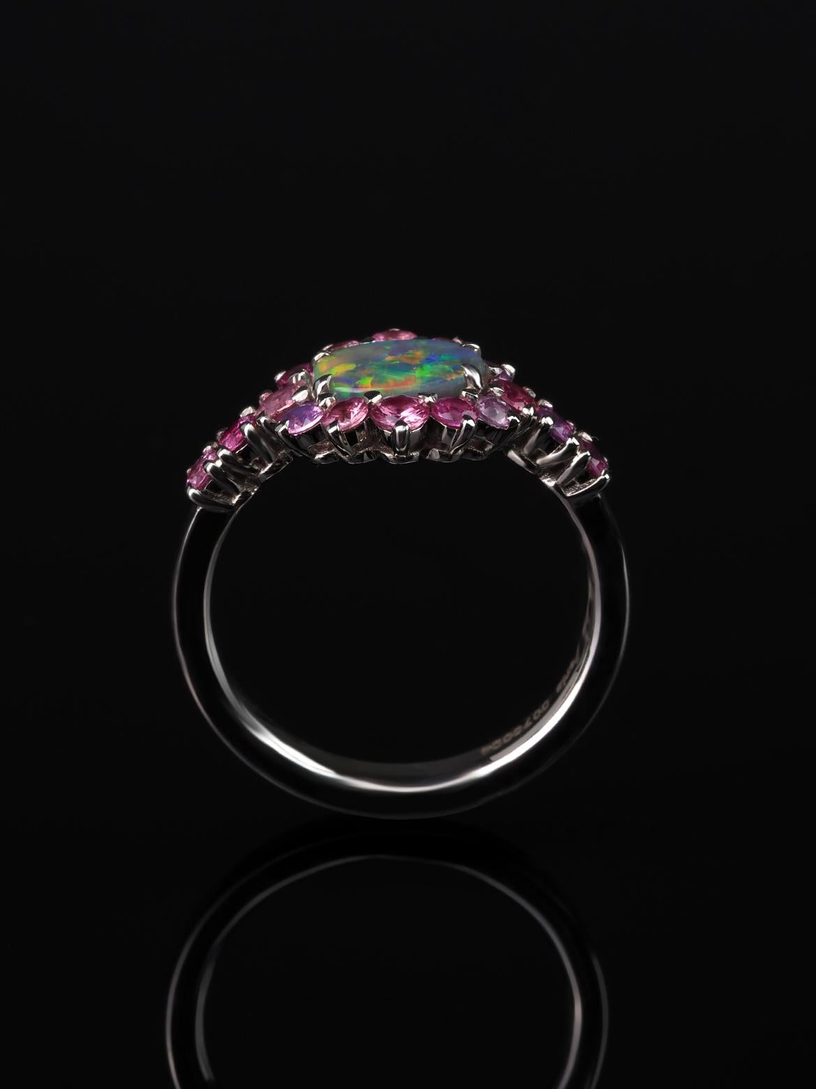 Opal Pink Sapphires Gold Ring Promise Wedding Ring In New Condition For Sale In Berlin, DE