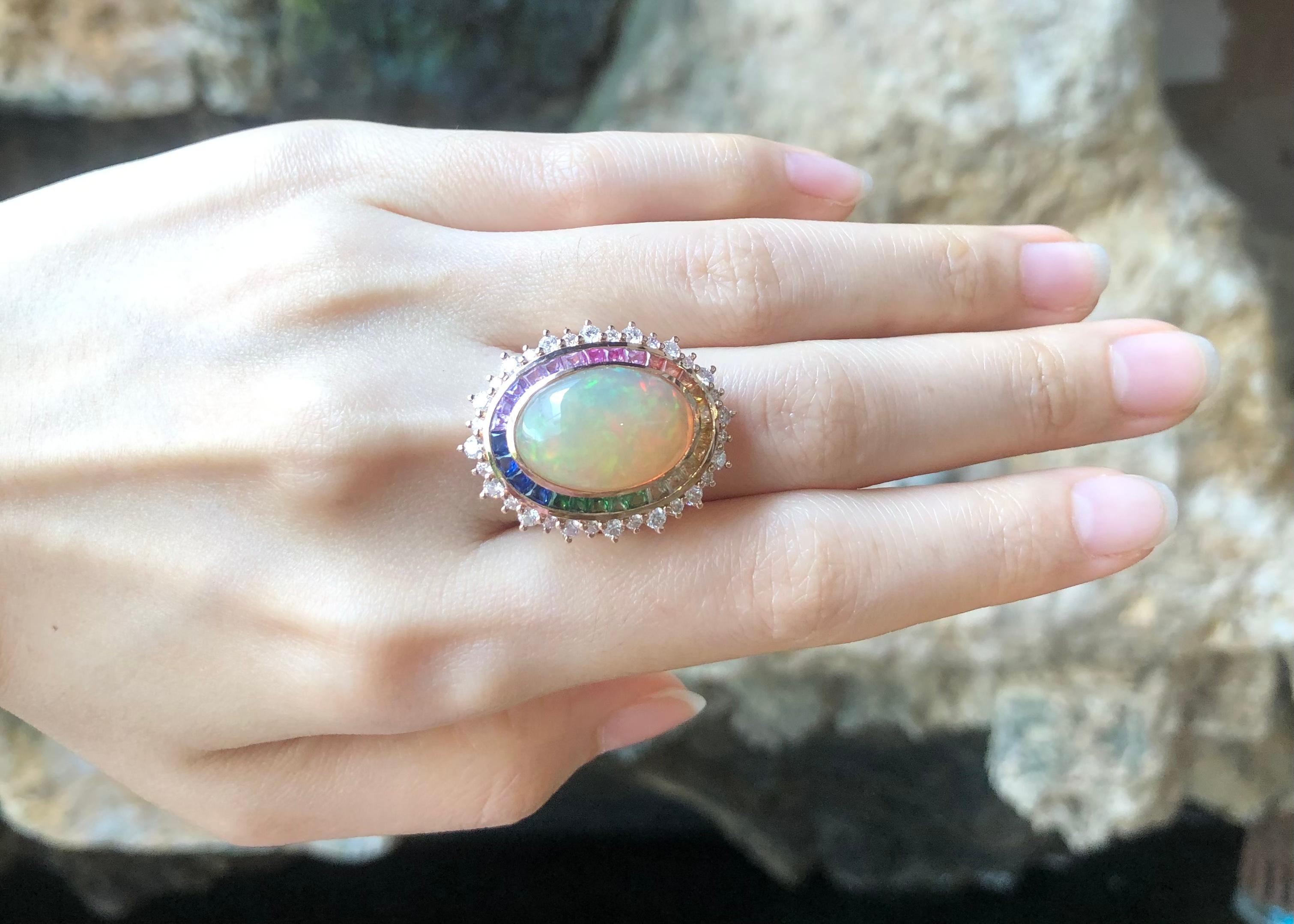 Opal, Rainbow Coloured Sapphire and Diamond Ring Set in 18k Rose Gold Settings In New Condition For Sale In Bangkok, TH