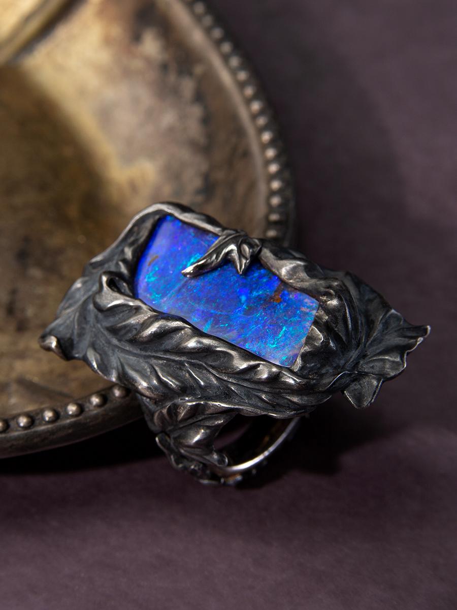 Women's or Men's Ocean Blue Opal Ring Gold Ivy collection Australian Blue Opal Indigo For Sale