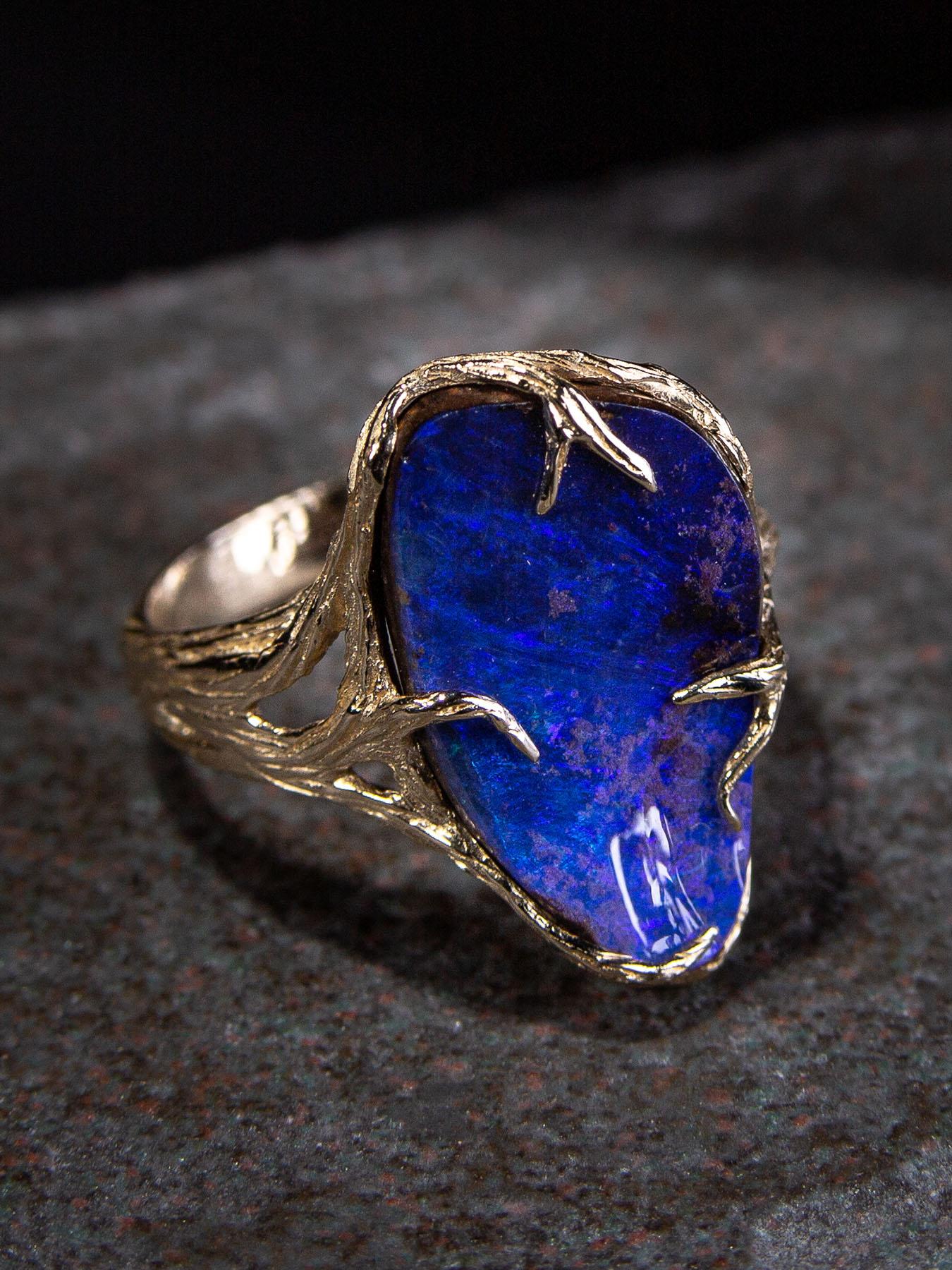 Women's or Men's Opal Ring Yellow Gold Navy Blue Natural Boulder Australian Opal For Sale