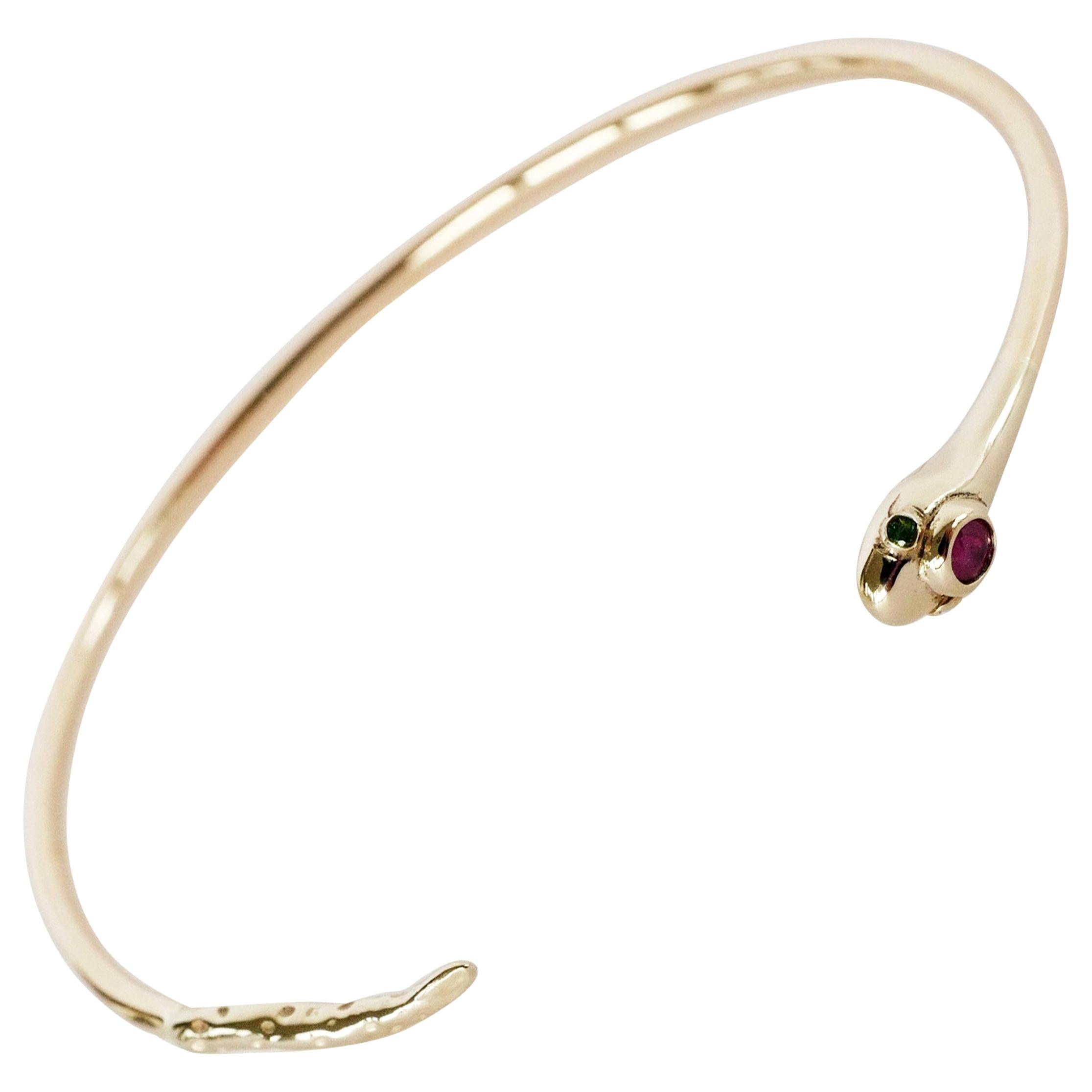 J Dauphin Bracelet manchette jonc serpent en opale, rubis et bronze en vente 2