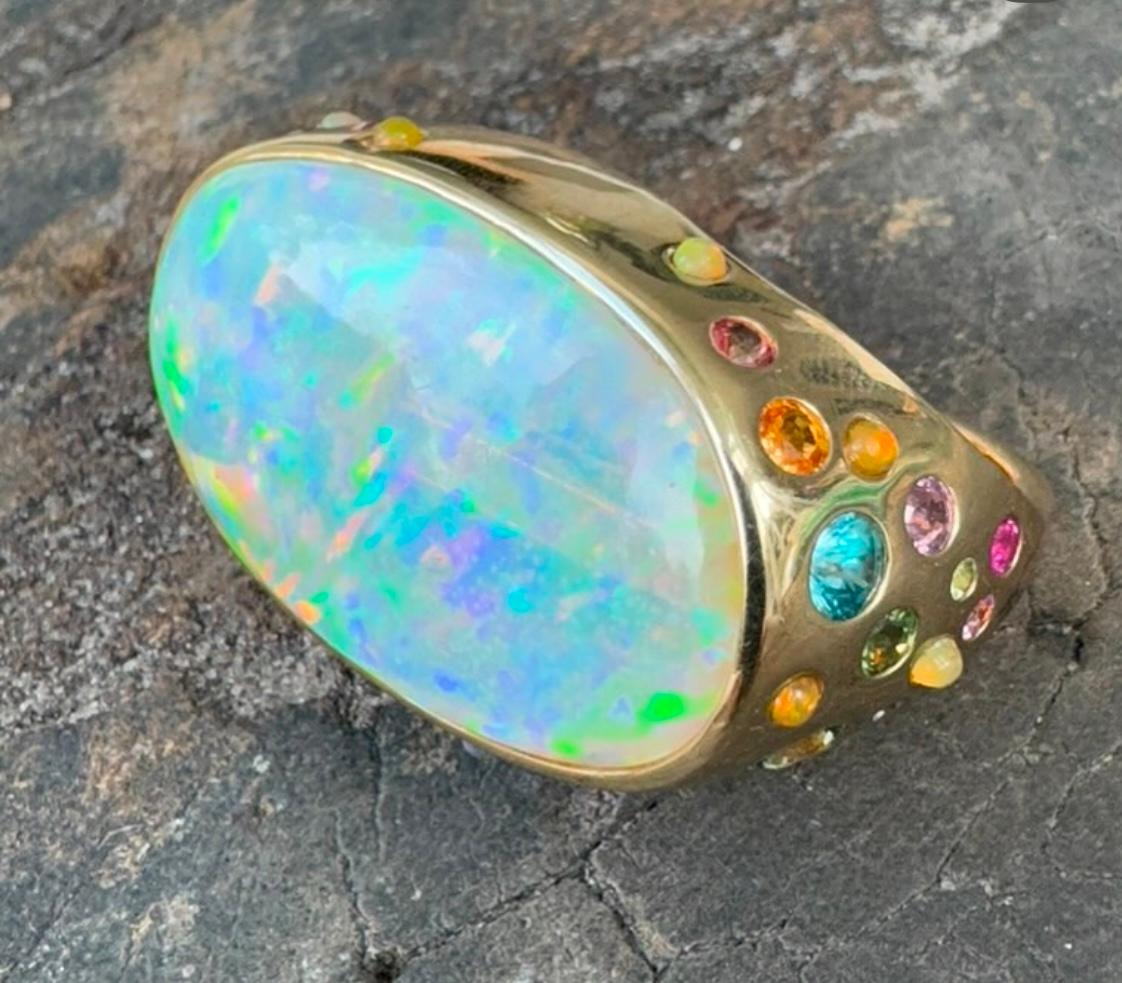 Contemporary Opal & Sapphire 14kt double ring For Sale