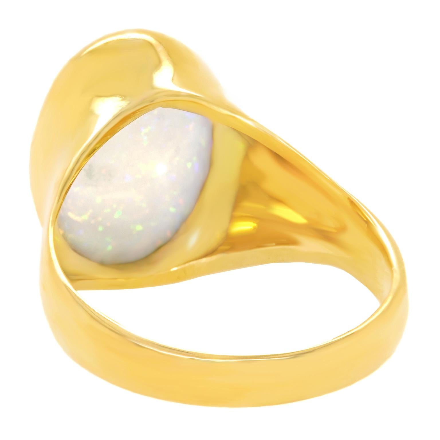 Opal-Set Gold Ring 1