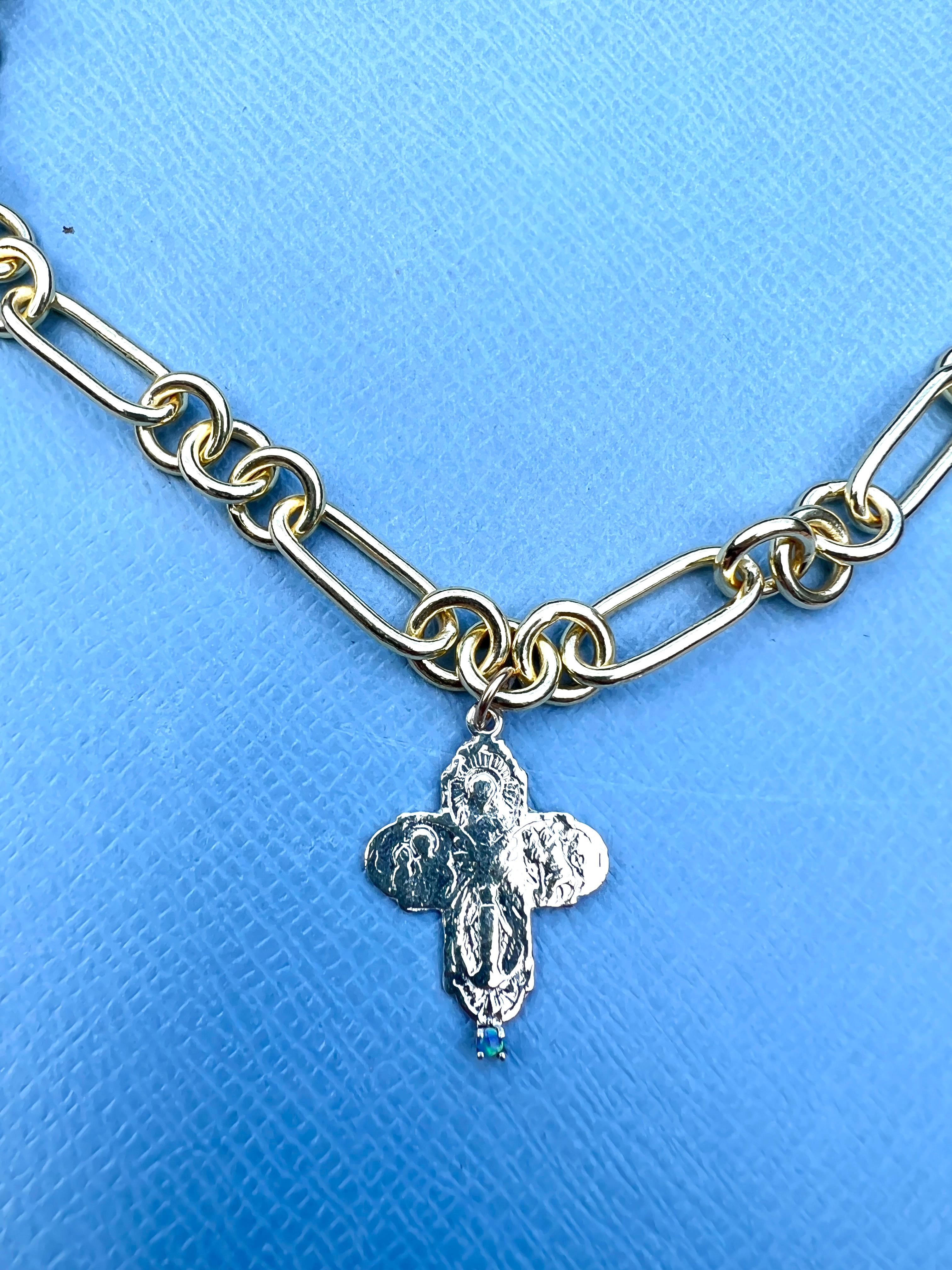 Taglio rotondo Collana con catena a croce in argento opalino  Chunky Choker in vendita
