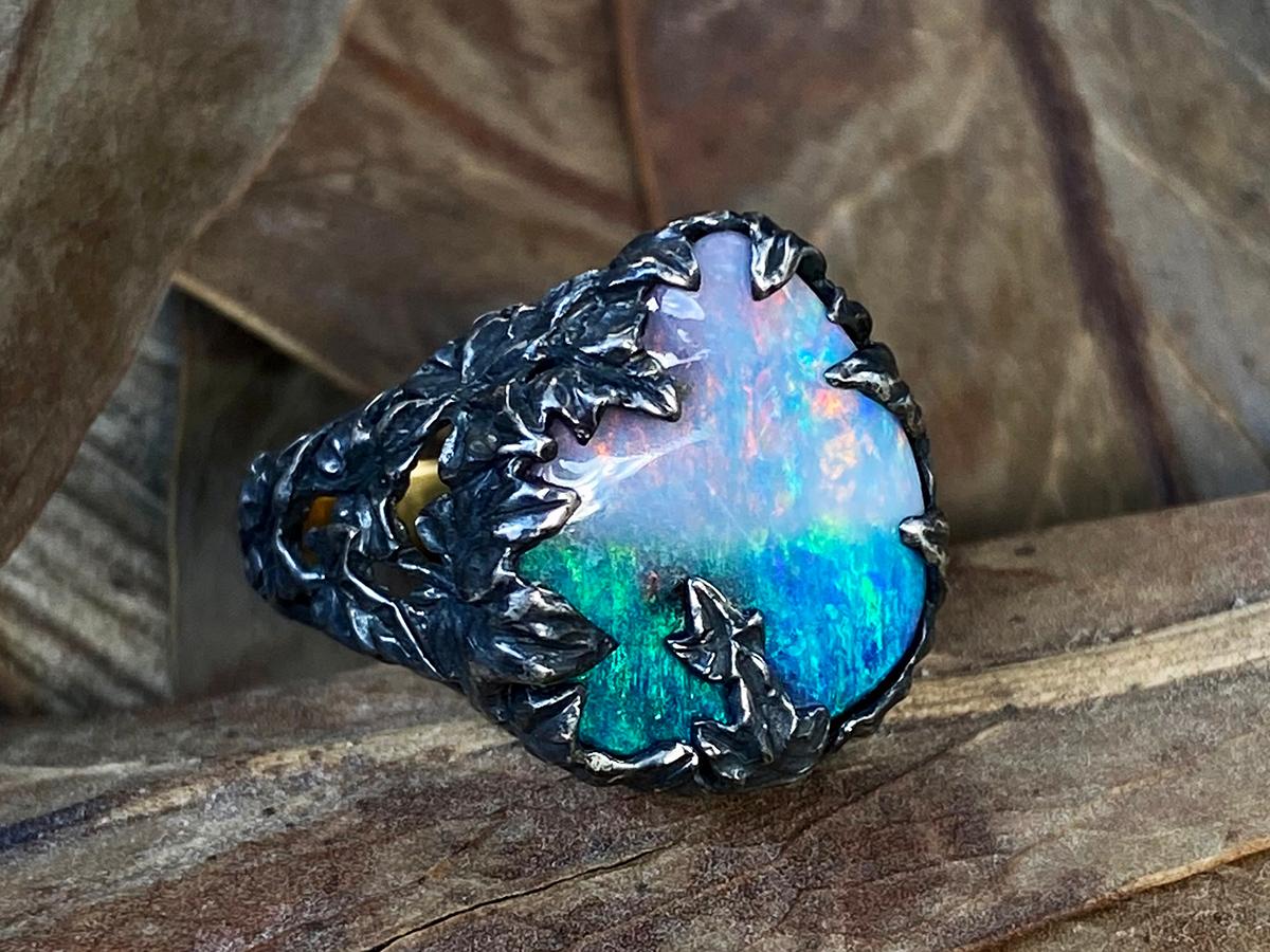 Opal Silver Ivy Ring Natural Australian Gem Boulder Gem Bicolor Blue Pink Unisex For Sale 4