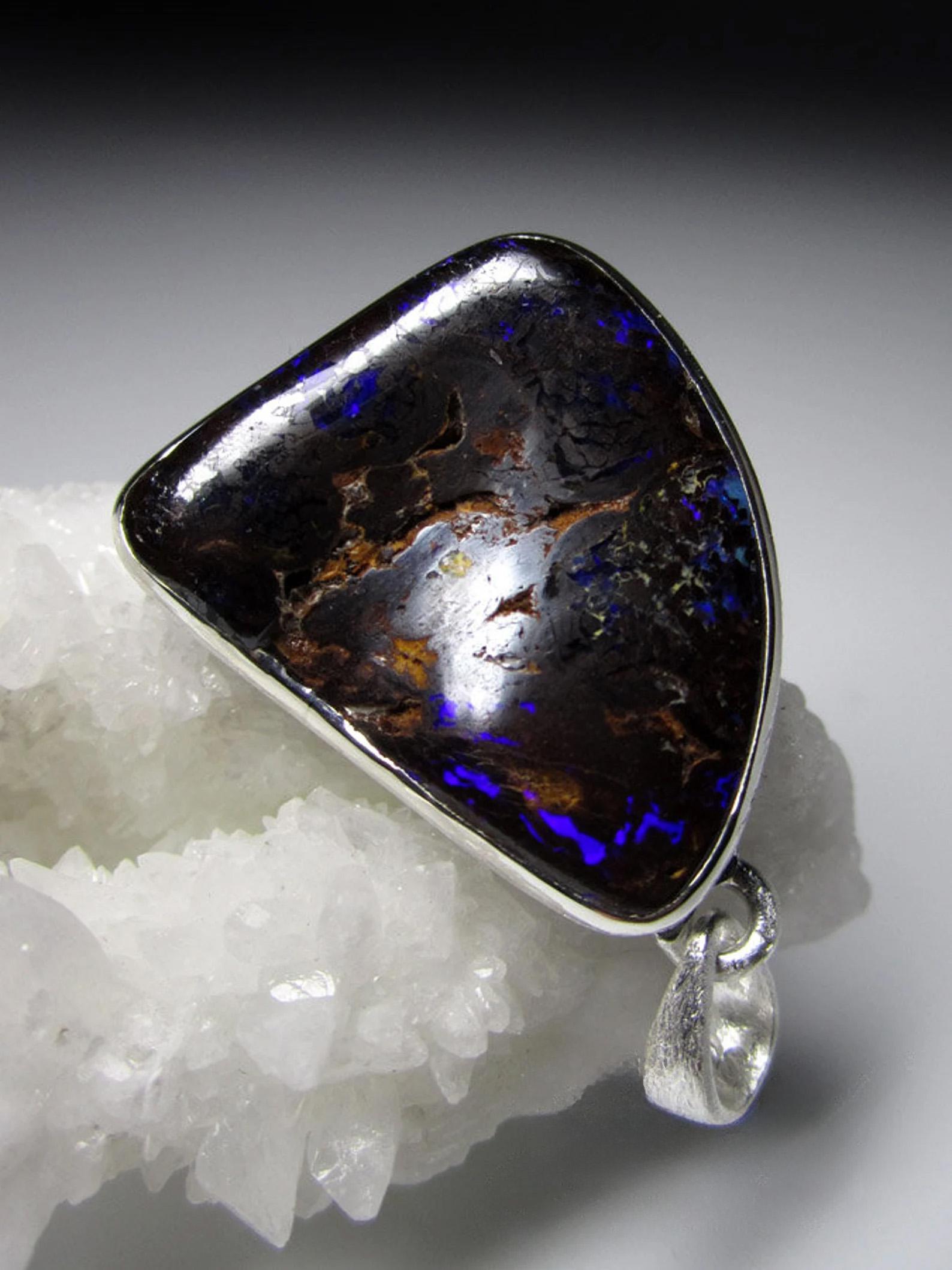 Opal Silver Pendant Mens jewelry Natural Australian opal gift In New Condition For Sale In Berlin, DE