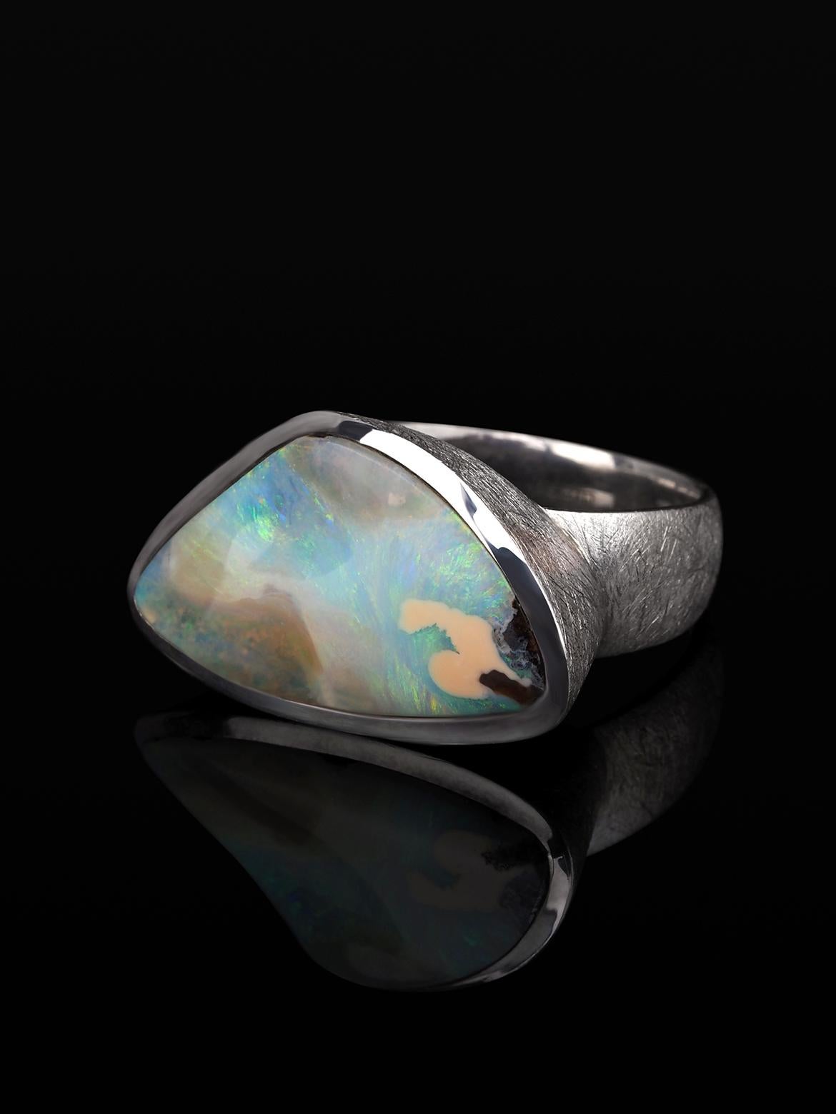 Bague triangulaire multicolore en argent, pierre précieuse naturelle australienne verte de mer en vente 2