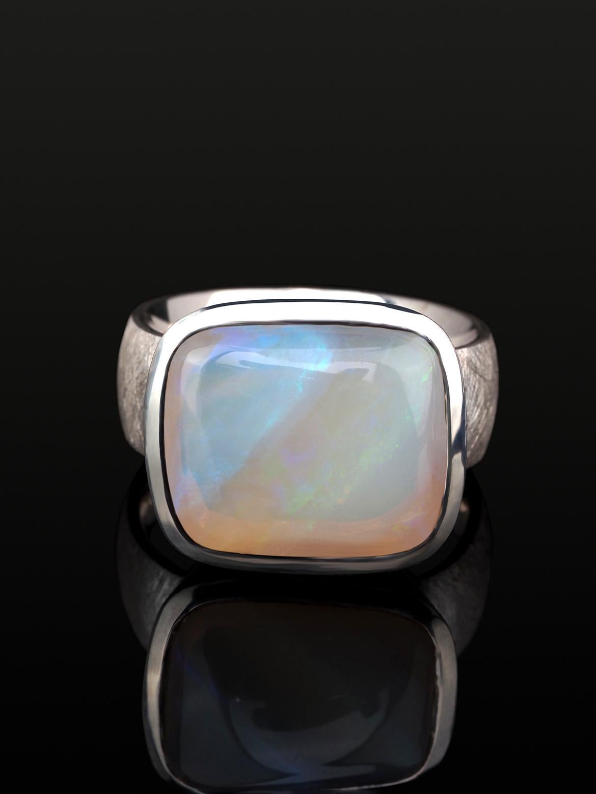 Anello Opale d'Argento Whiting Bianco Gemma Preziosa Australiana Gioielli Unisex in vendita 3
