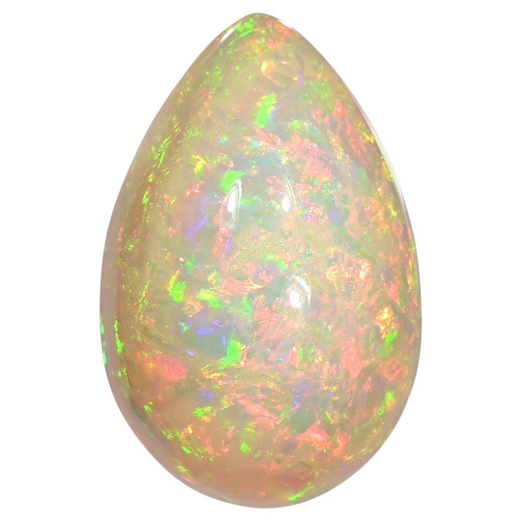 Pierre précieuse en forme de poire éthiopienne naturelle en opale de 27.63 carats