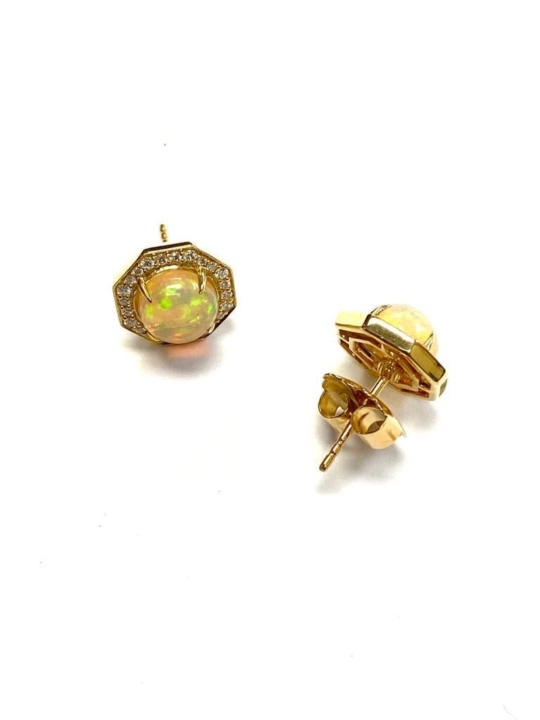 Clous d'oreilles Goshwara en opale et diamants en vente 4