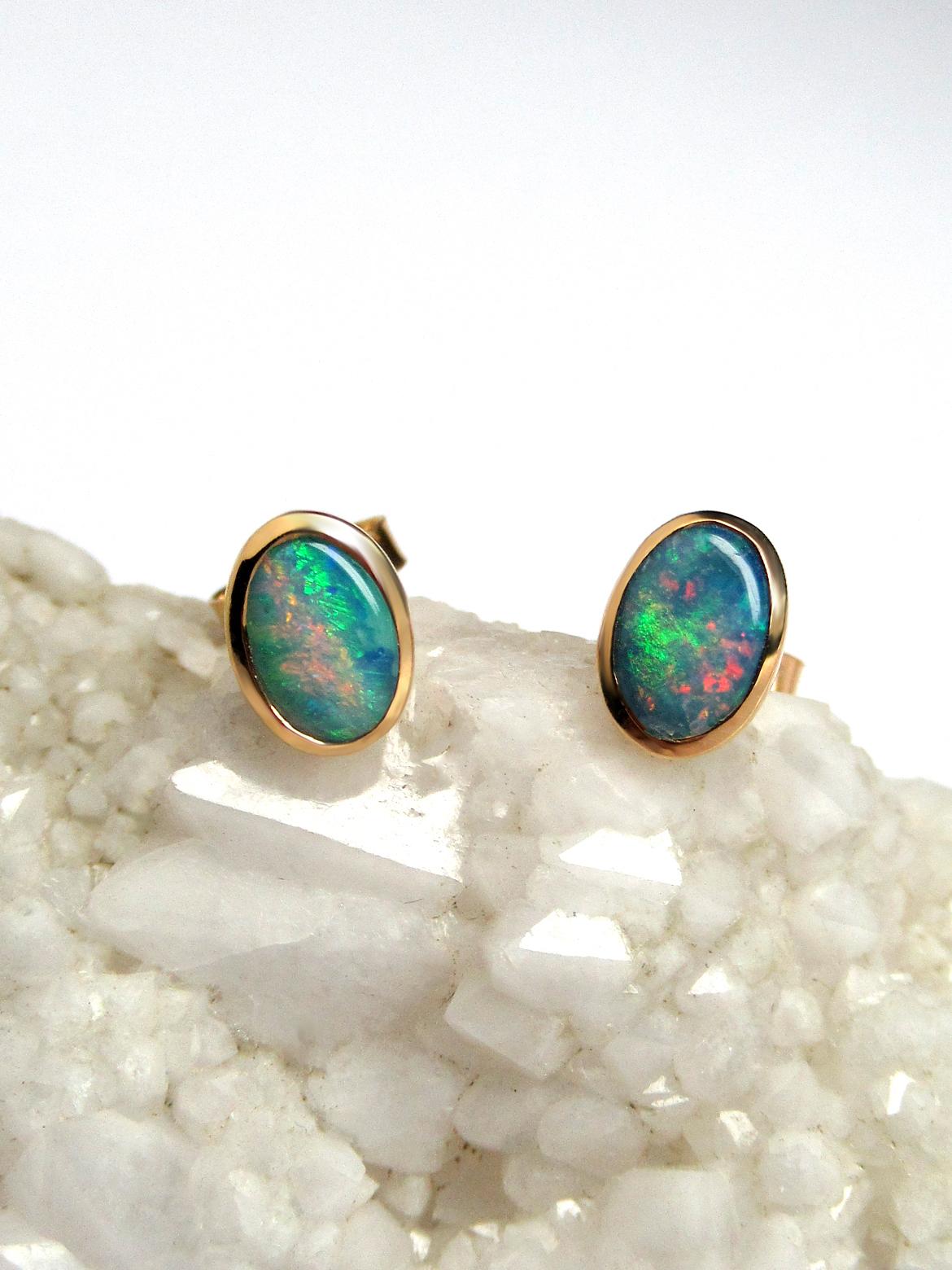 Opal Studs 18K Gold Earrings Natural Australian Opal For Sale 4