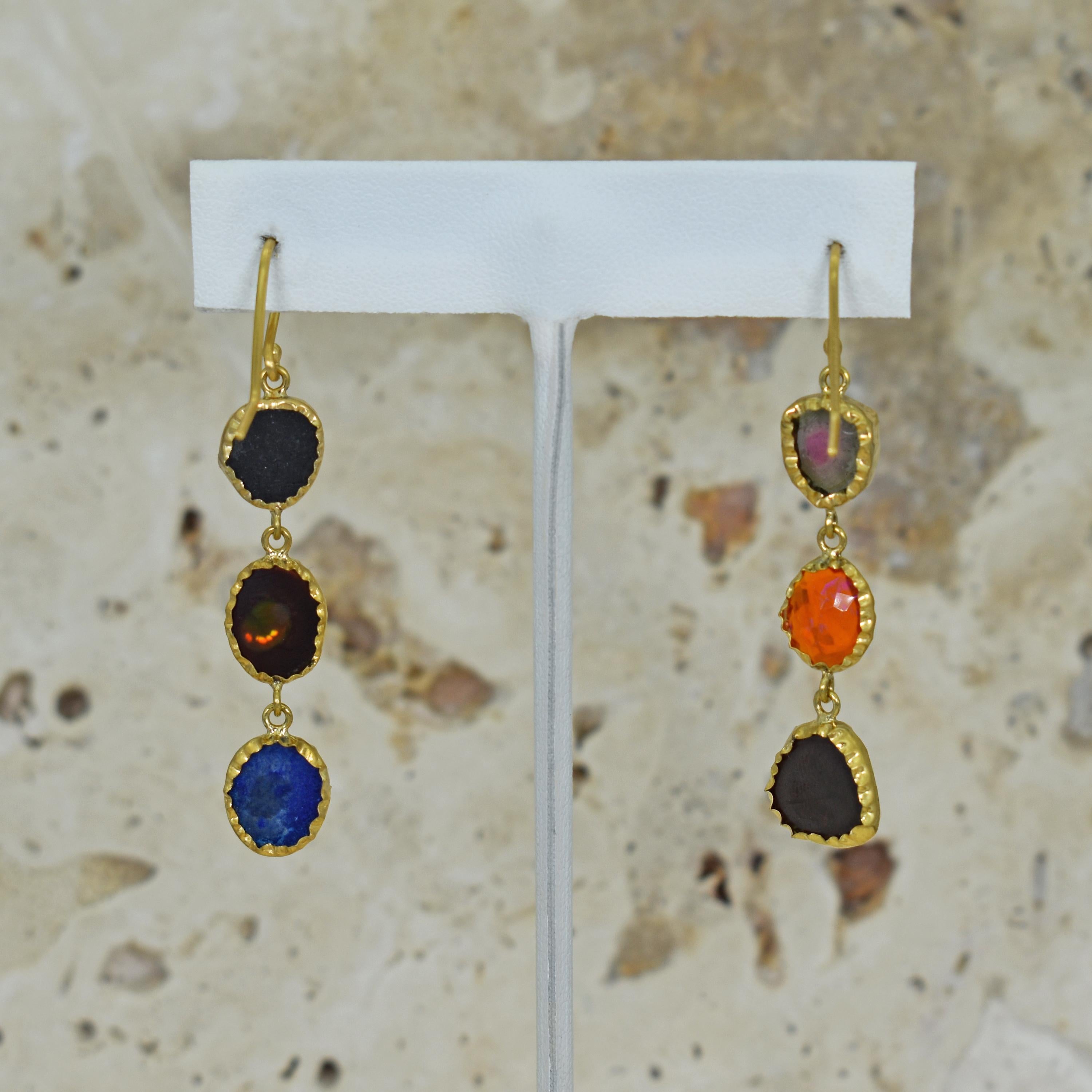 Boucles d'oreilles pendantes en or 22 carats avec opale, tourmaline et turquoise Neuf - En vente à Naples, FL