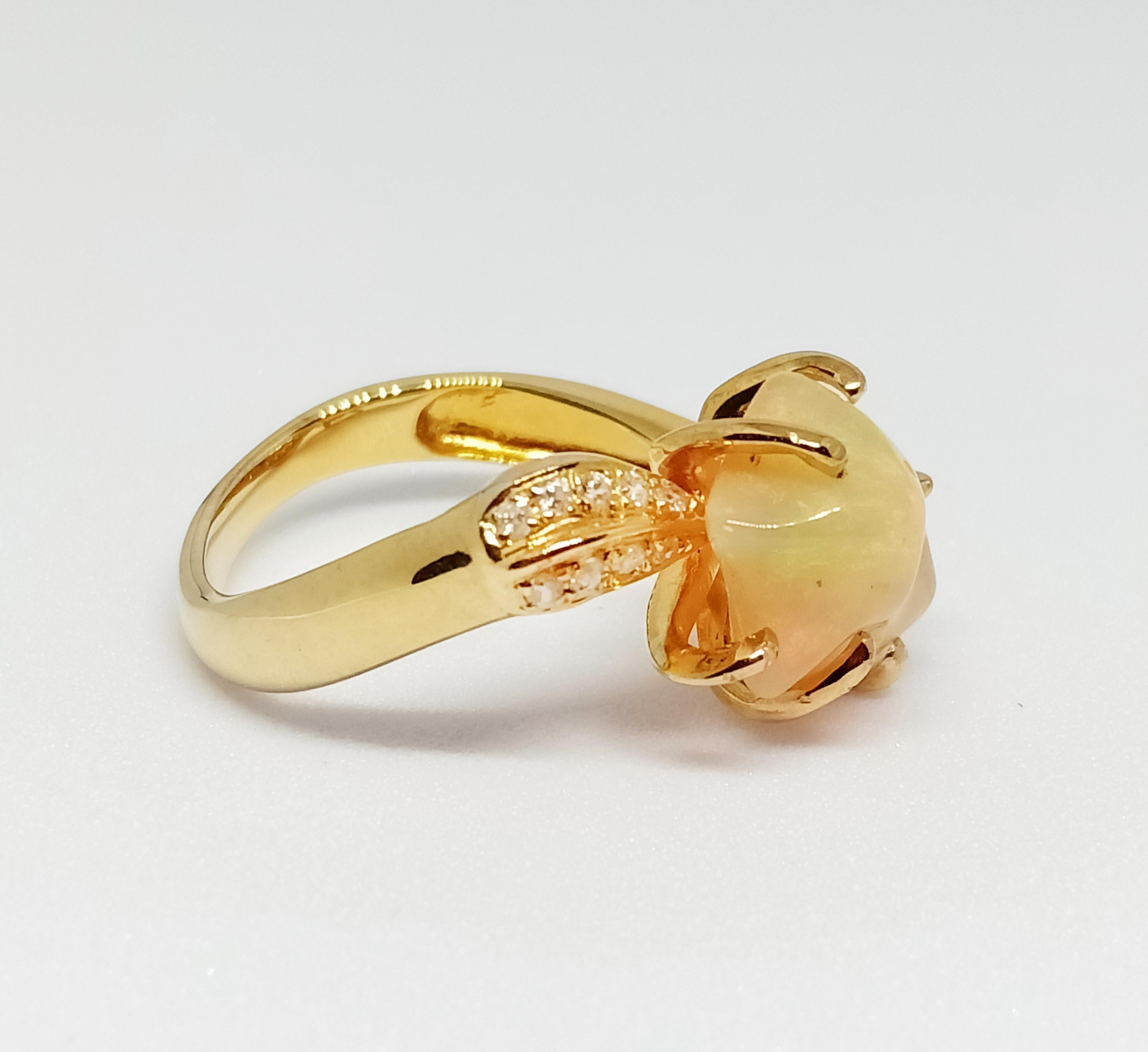 Anello Opale Tumble (forma libera). 3,10 carati con zircone bianco Whiting In condizioni Nuovo in vendita a Bangkok, TH