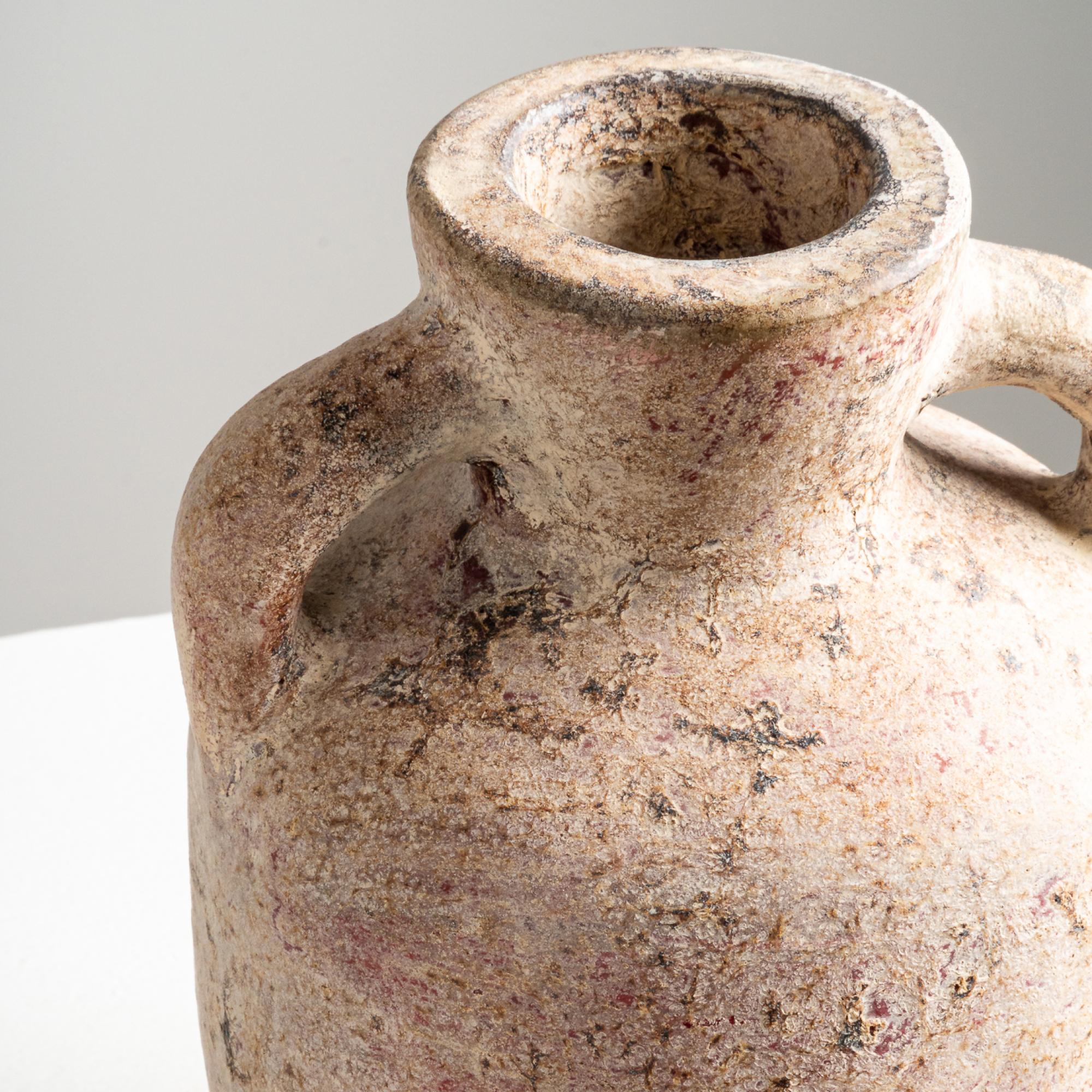 XXI secolo e contemporaneo Vaso Opal, Terracotta strutturata fatta a mano in sabbia in vendita