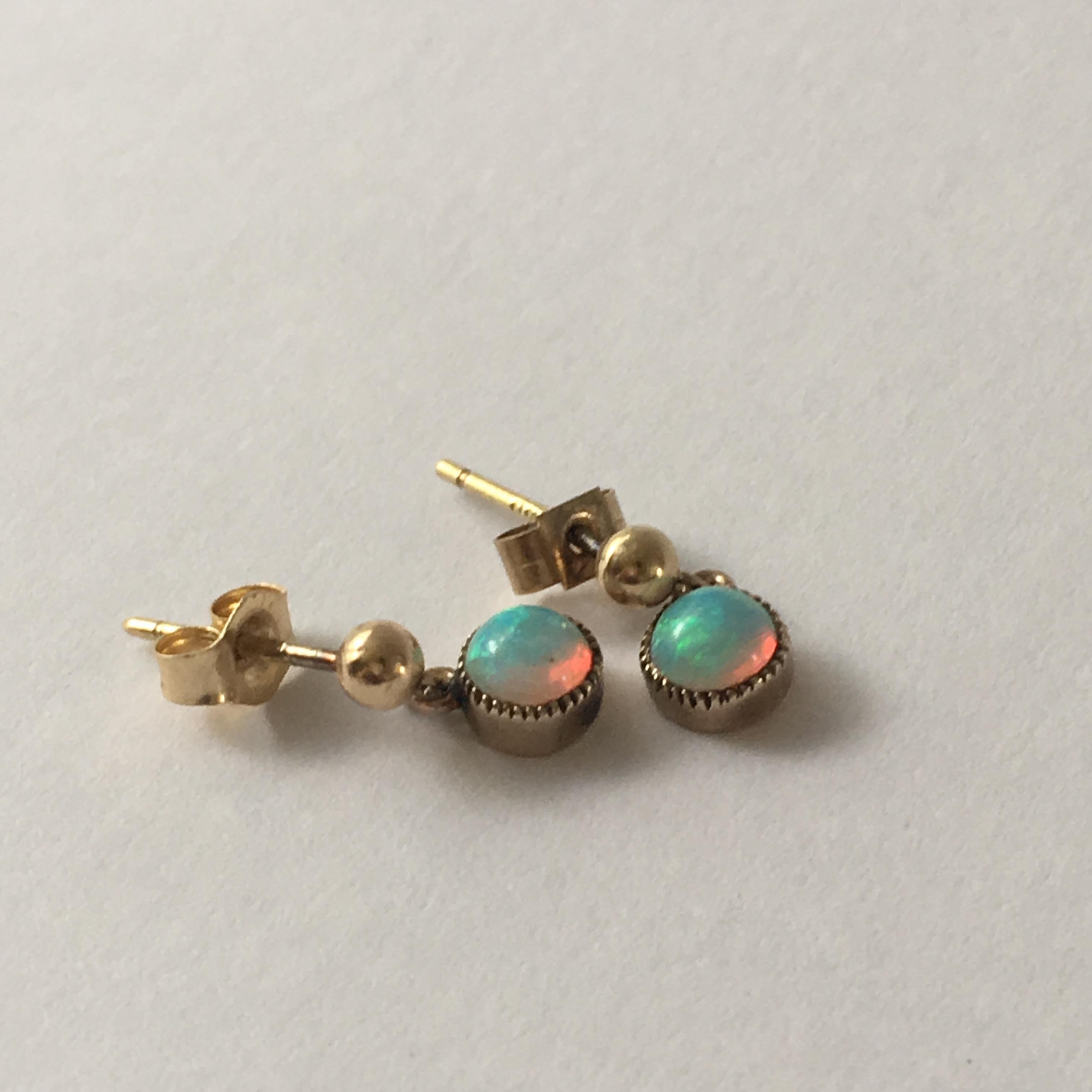 Contemporary Opal Vintage Jewelry Gold Cabochon Gemstone Drop Earrings Millegrain Stud