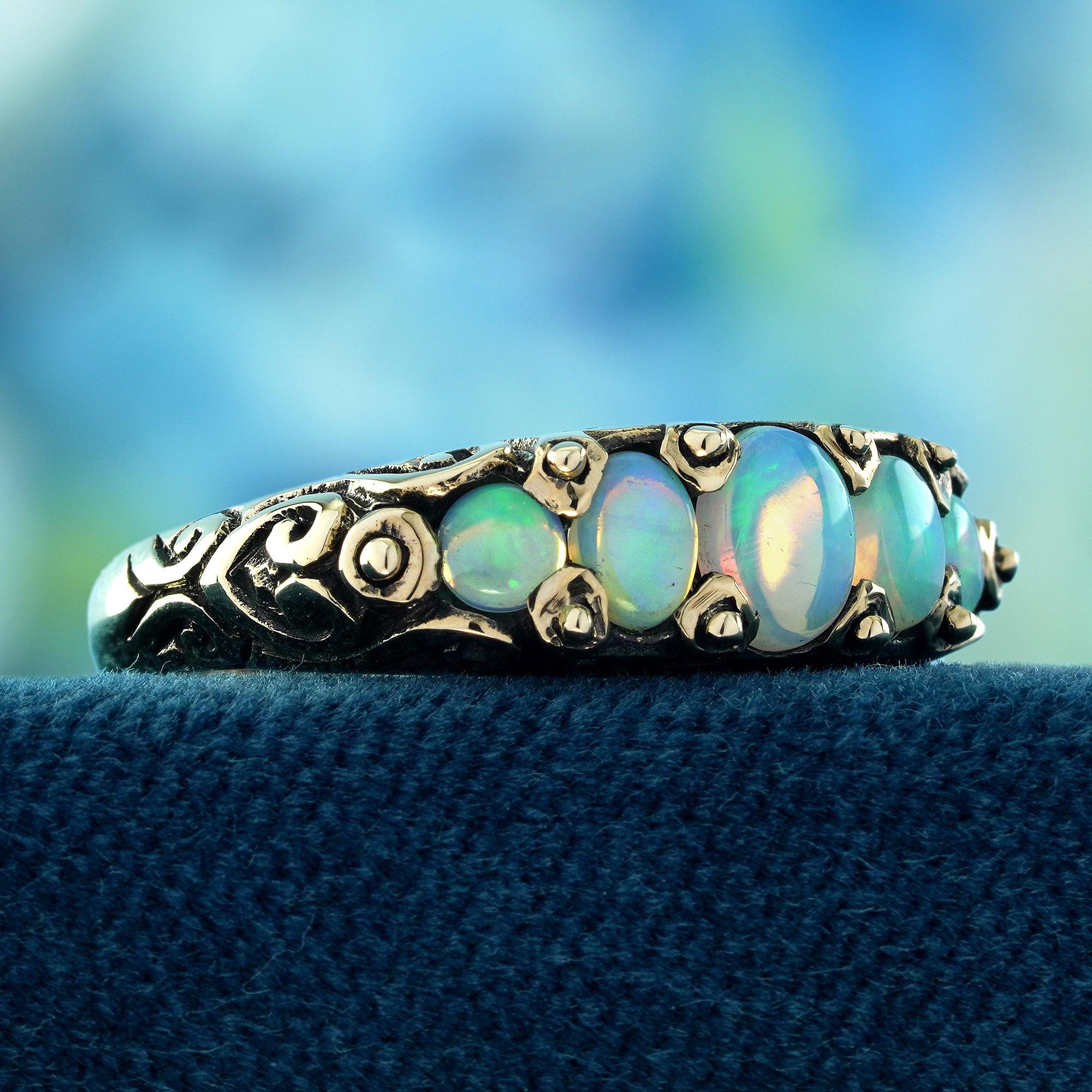 Edoardiano Opal Vintage Style Five Stone Ring  in Solid 9K Yellow Gold in vendita