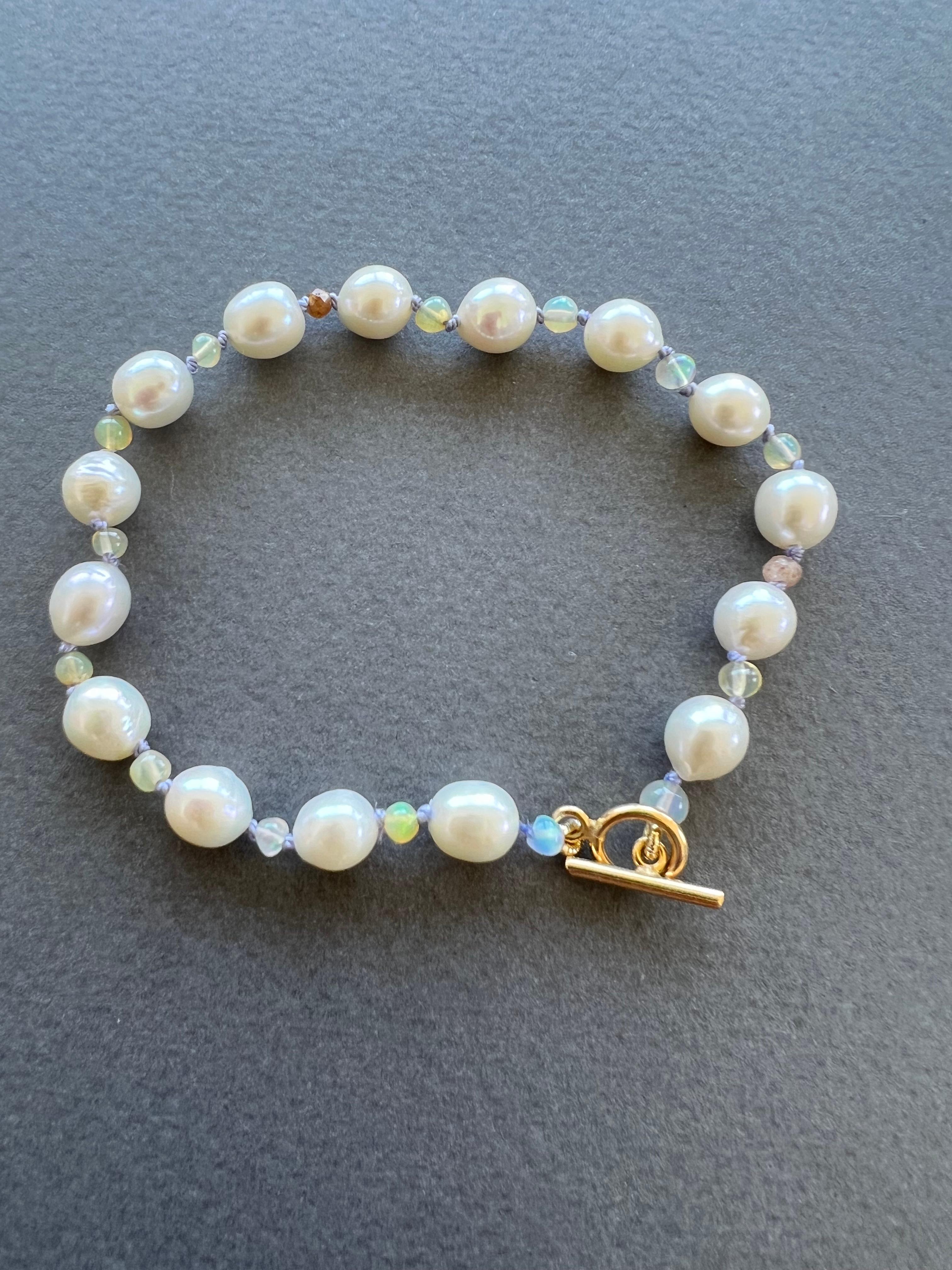 Opal White Pearl Bracelet For Sale 2