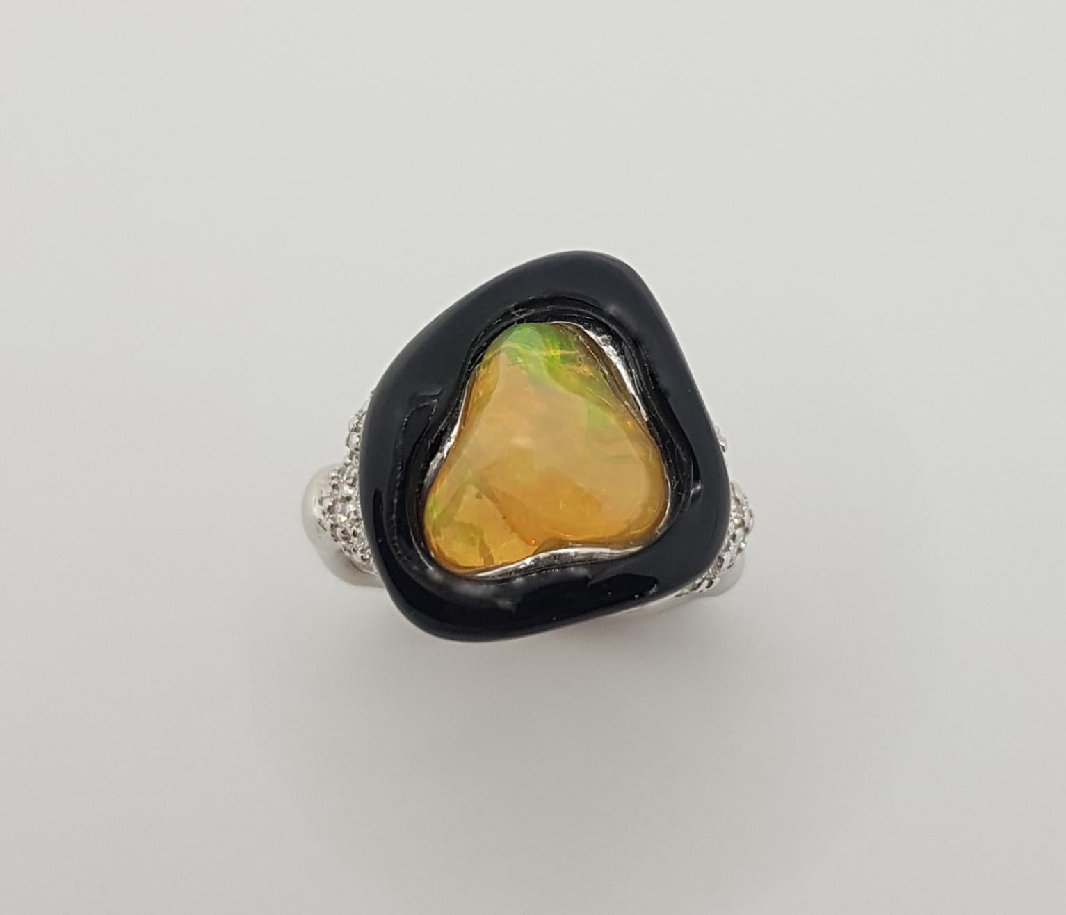 Opal with Diamond Ring Set in 18 Karat White Gold Setting For Sale 1
