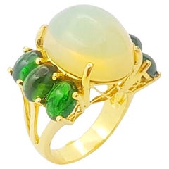 Bague en or 18 carats ornée d'une opale et d'une tourmaline verte