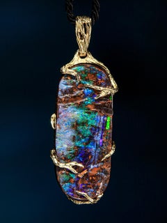 Opal Yellow Gold Pendant Multicolor Australian Stone
