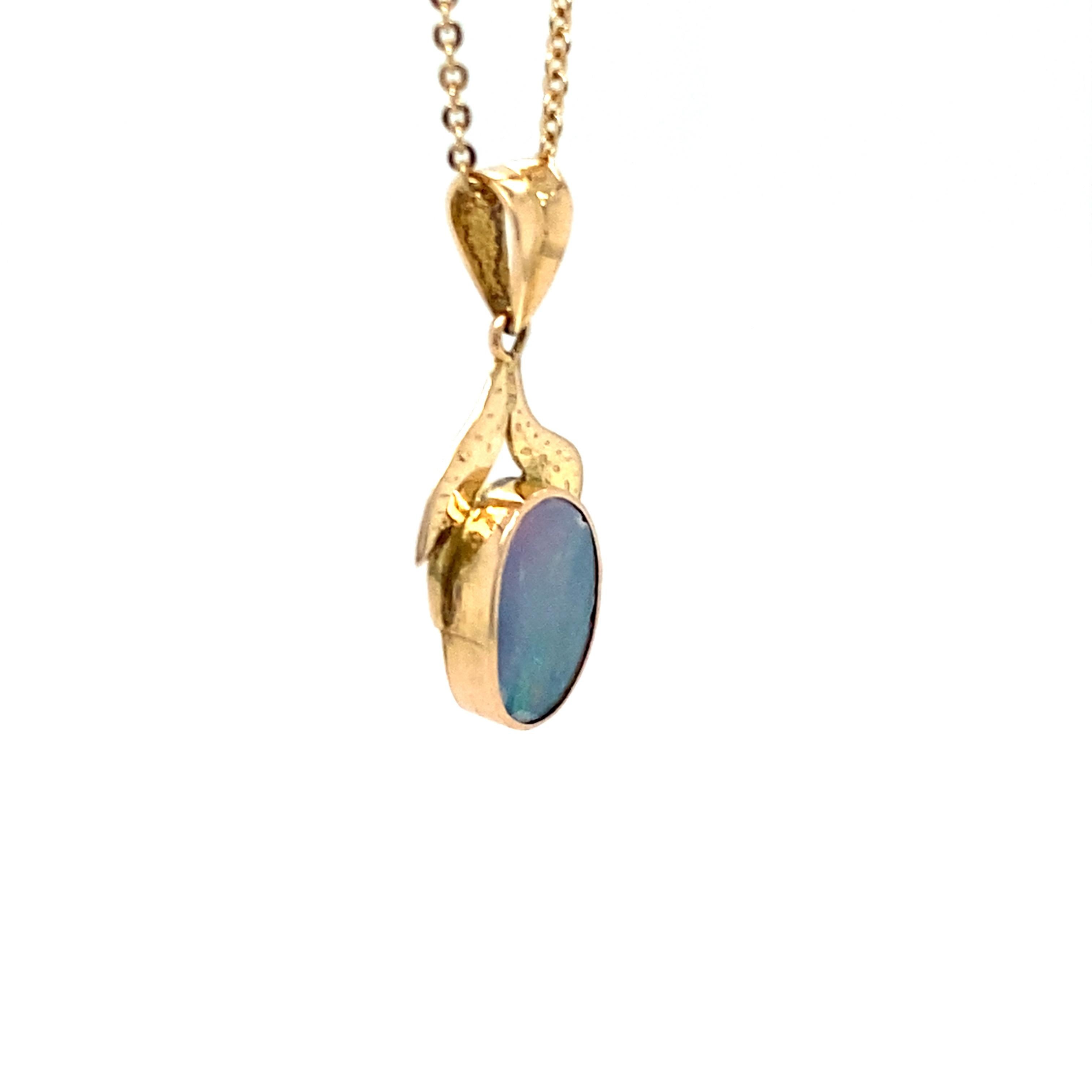 Collier pendentif en or jaune opale en vente 5