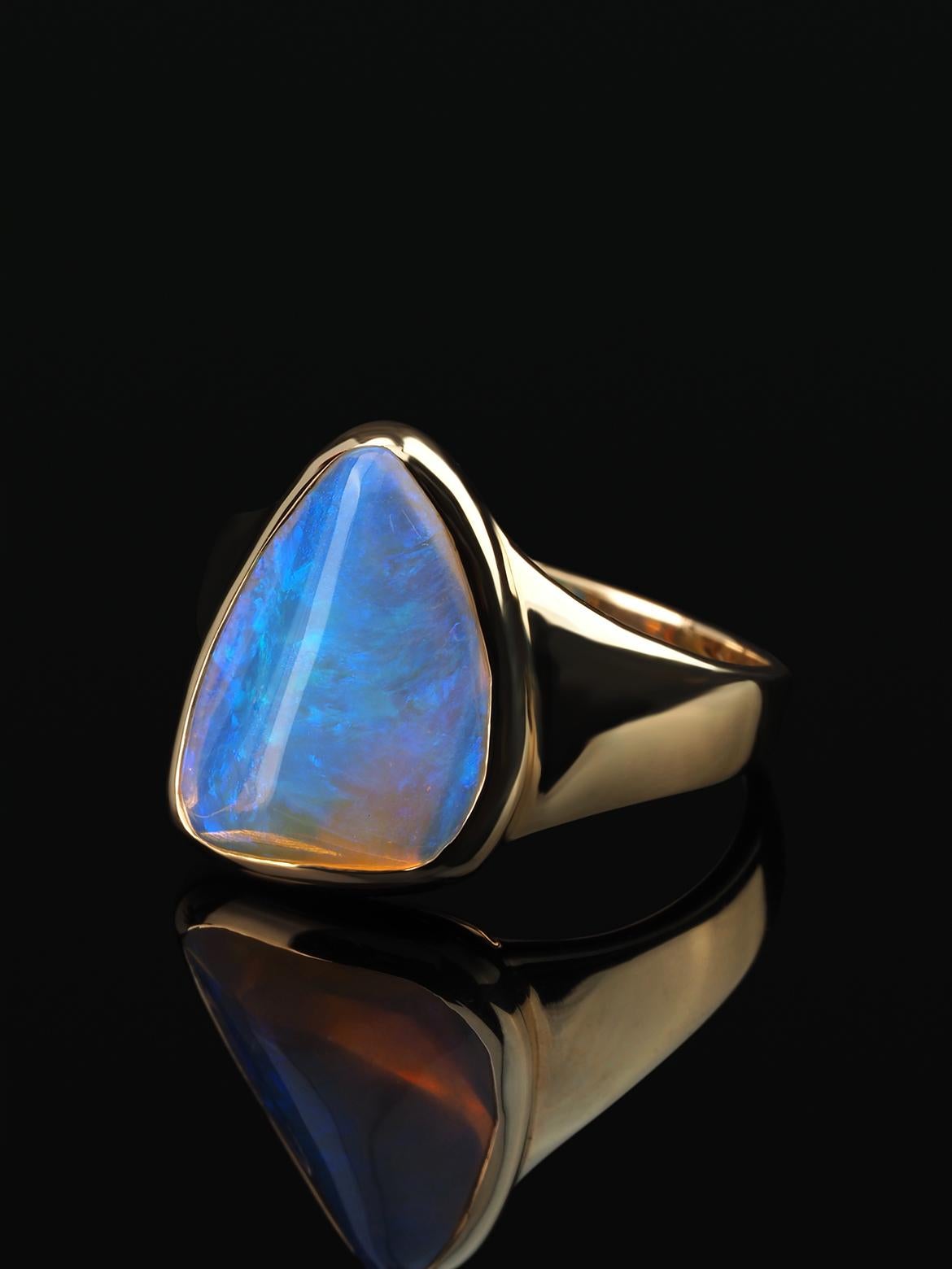 Women's or Men's Opal Yellow Gold Ring Daenerys Style Natural Opal Crystal Pipe Luminous Stone For Sale