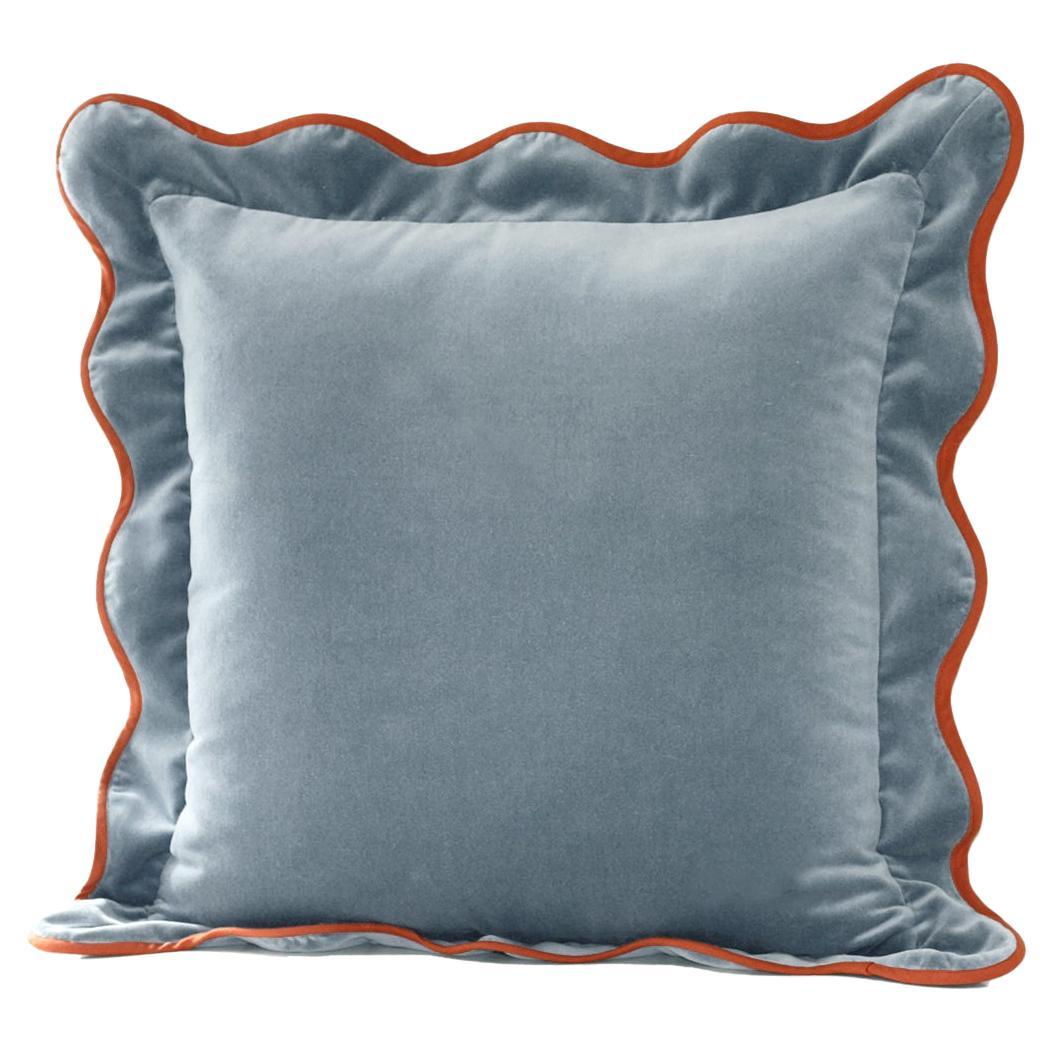 Opala Cloudy Blue Scalloped Samt Deluxe Handgefertigtes dekoratives Überwurf-Kissen