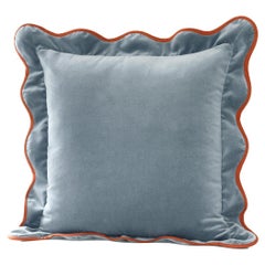 Opala Cloudy Blue Scalloped Samt Deluxe Handgefertigtes dekoratives Überwurf-Kissen
