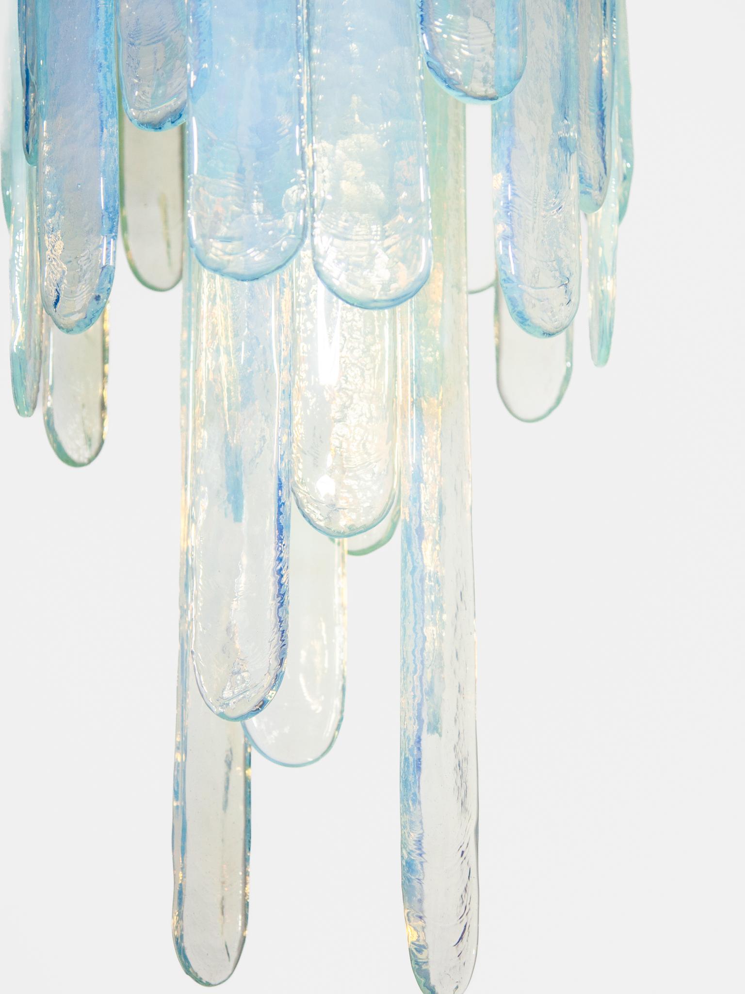 Opalescent Glass Chandelier designed by Carlo Nason for Mazzega, 1960s For Sale 3