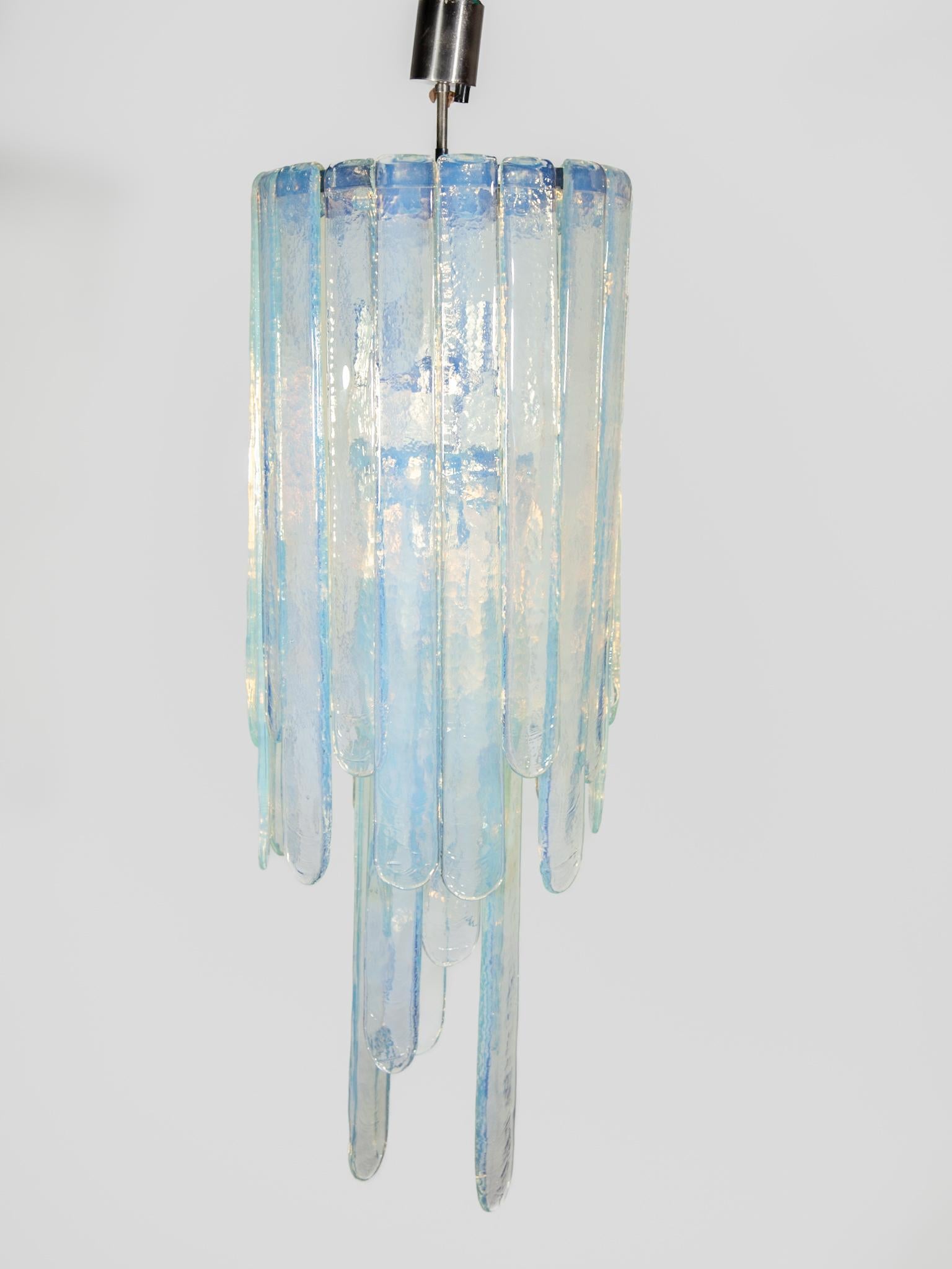 Opalescent Glass Chandelier designed by Carlo Nason for Mazzega, 1960s In Good Condition For Sale In Antwerp, BE