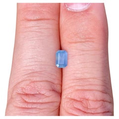 Opalisierender grauer Saphir 1,08 Karat, natürlicher unerhitzter Edelstein, Zertifikat AGL