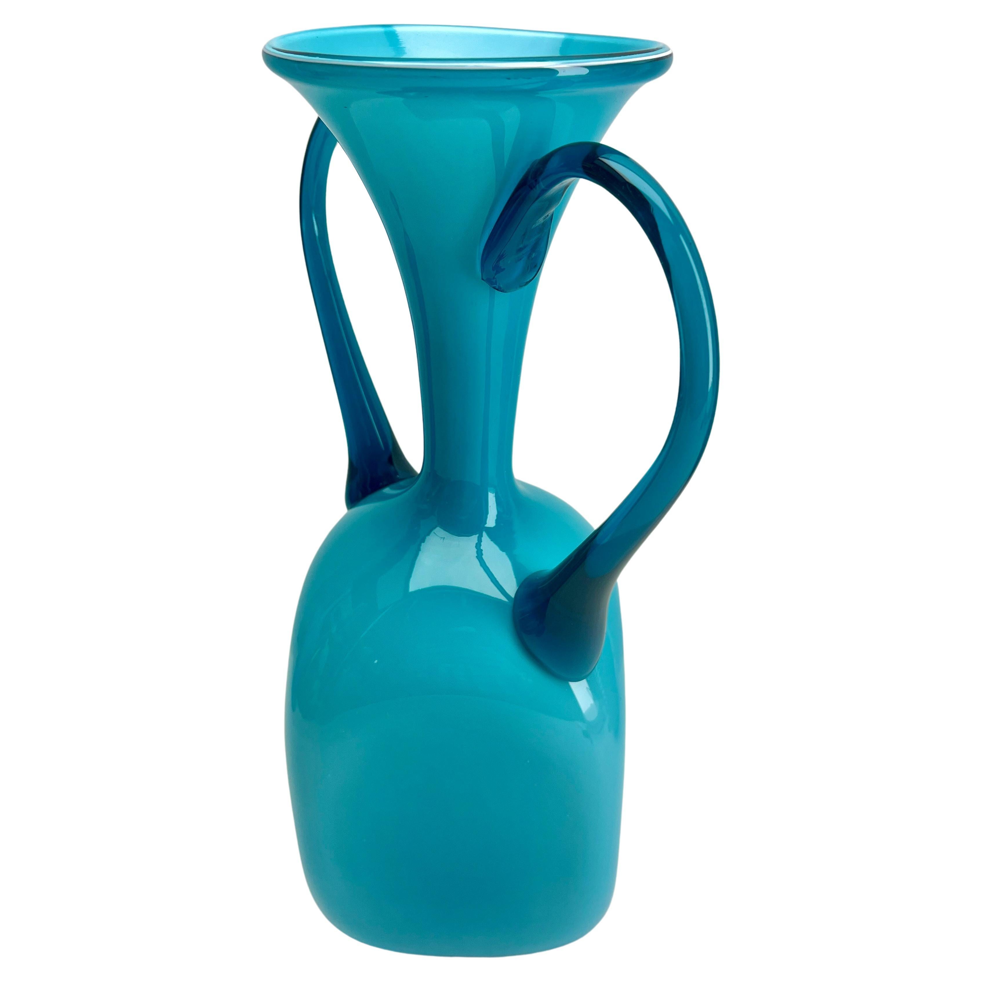 Vaso italiano opalescente con 2 manici Opaline da Firenze 1950s In condizioni buone in vendita a Verviers, BE