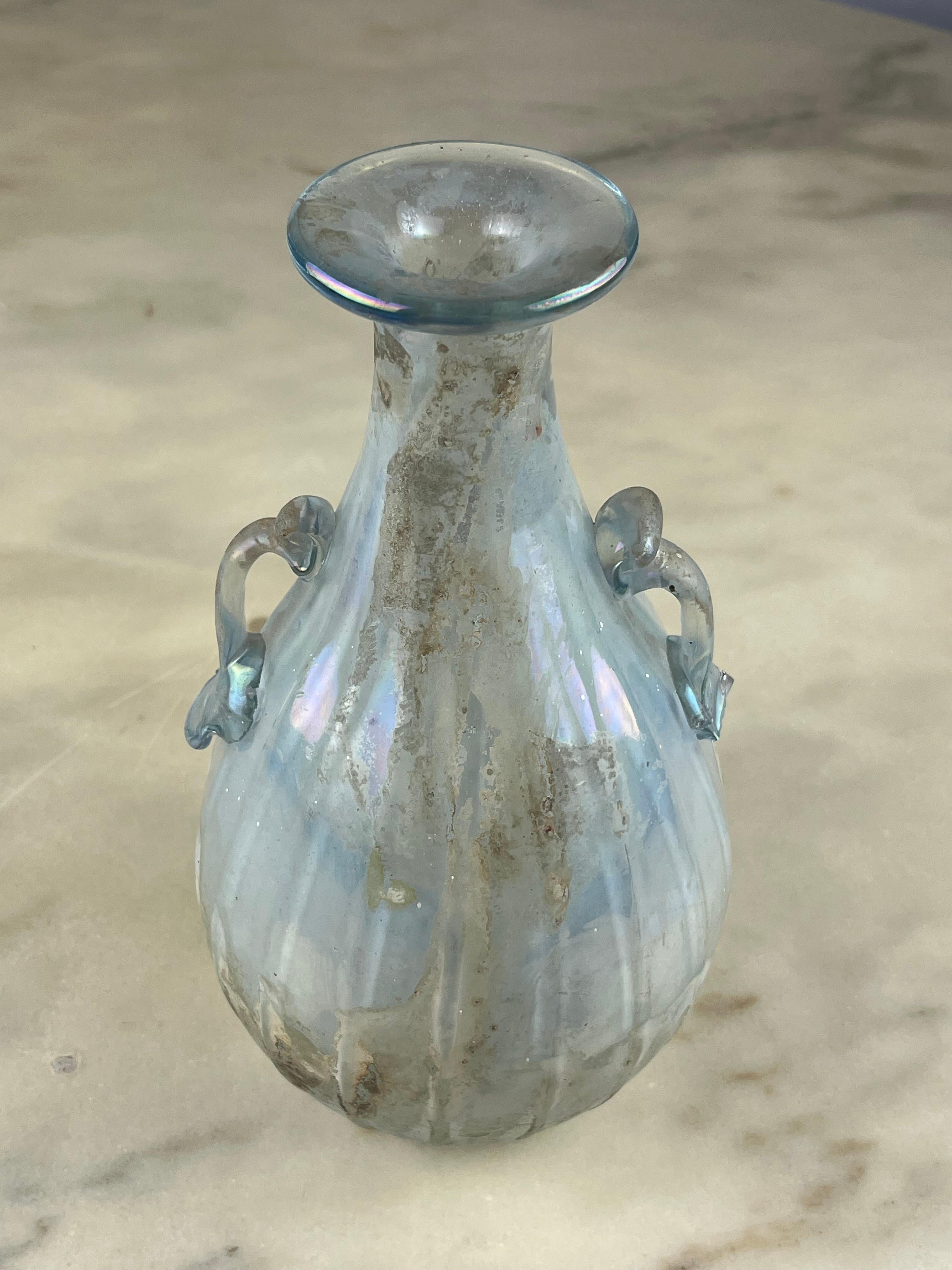 Mid-Century Opalescent Murano Glass Amphora attributed to Archimede Seguso 1940s For Sale 4