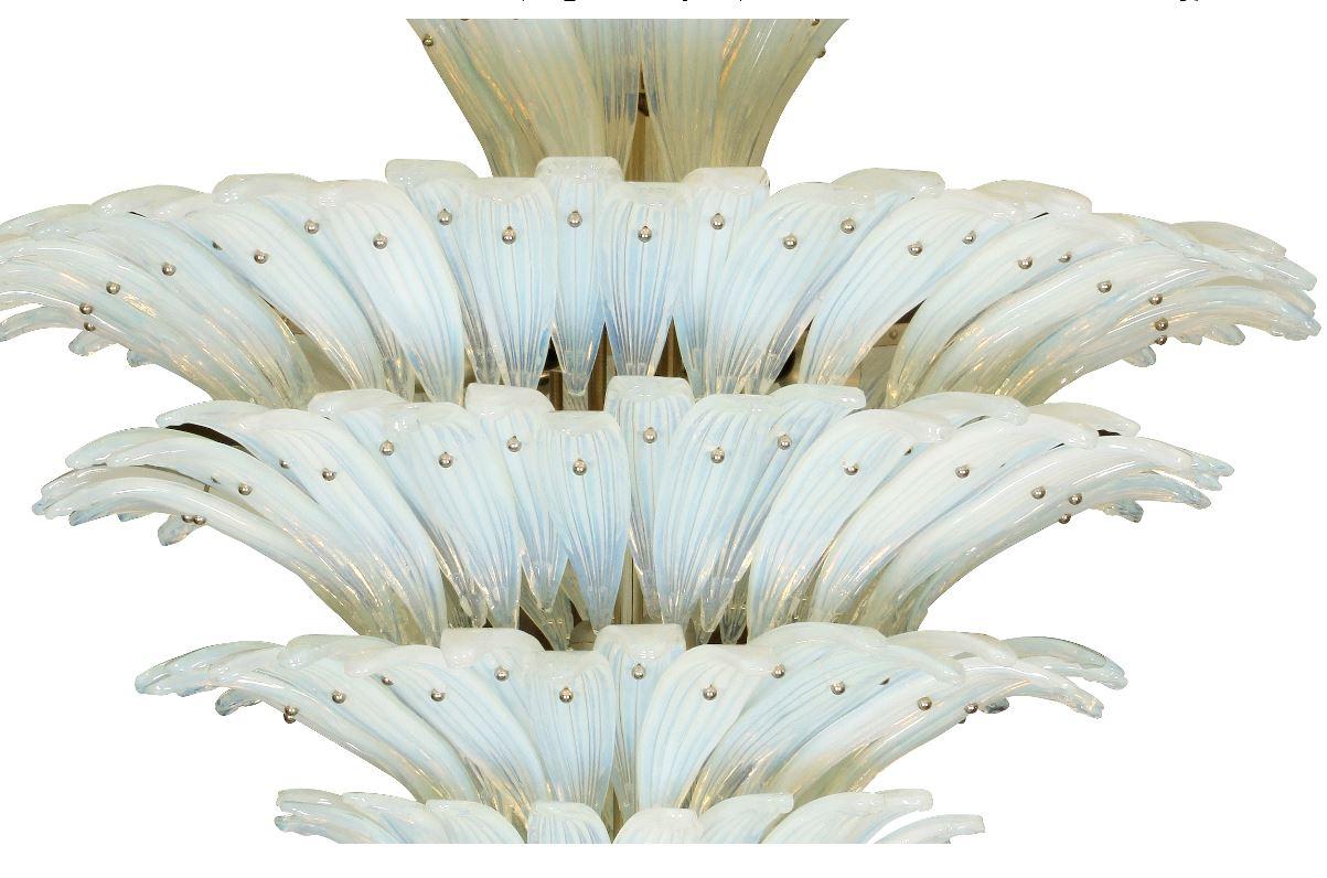 Opalescent Murano Palm Frond Chandelier In Excellent Condition In Locust Valley, NY