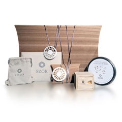 Opalescent Turquoise Blue Enamel 21k Yellow Gold Bears Bracelet, Eva Steinberg