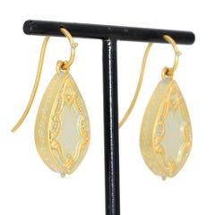 Eva Steinberg Boucles d'oreilles en or jaune 21 carats, émail bleu opalescent et turquoise, 2022